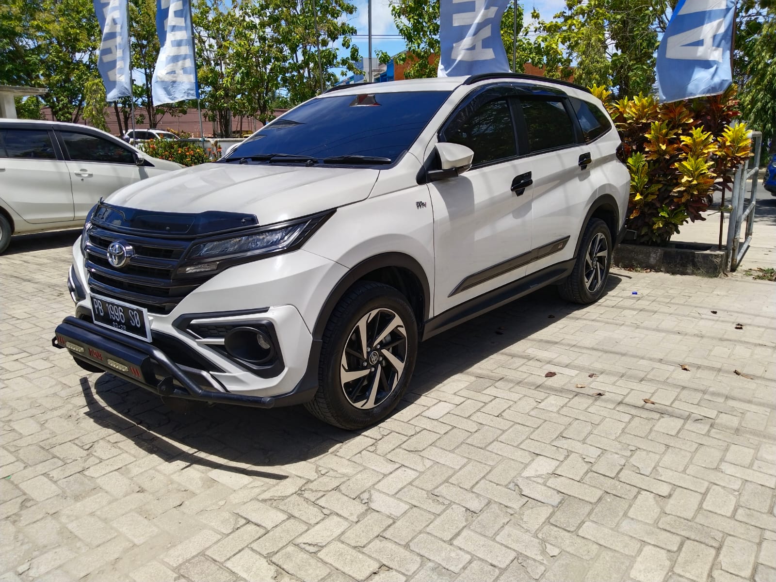 gambar besar 2