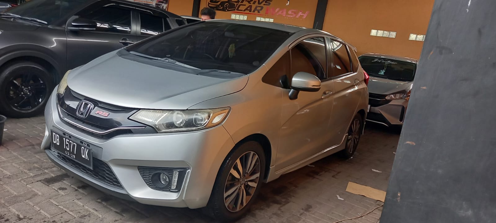 gambar besar 2
