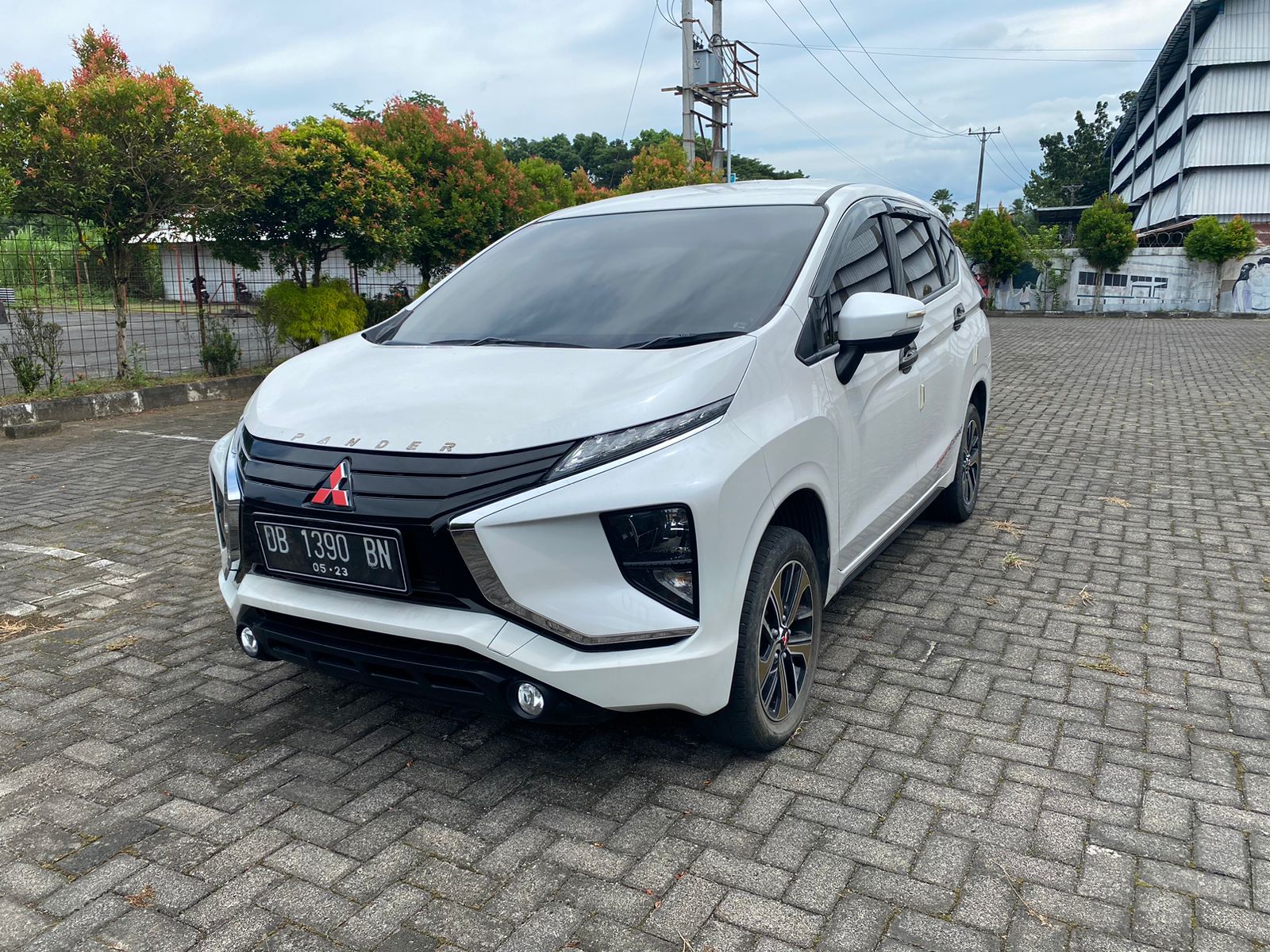 gambar besar 3