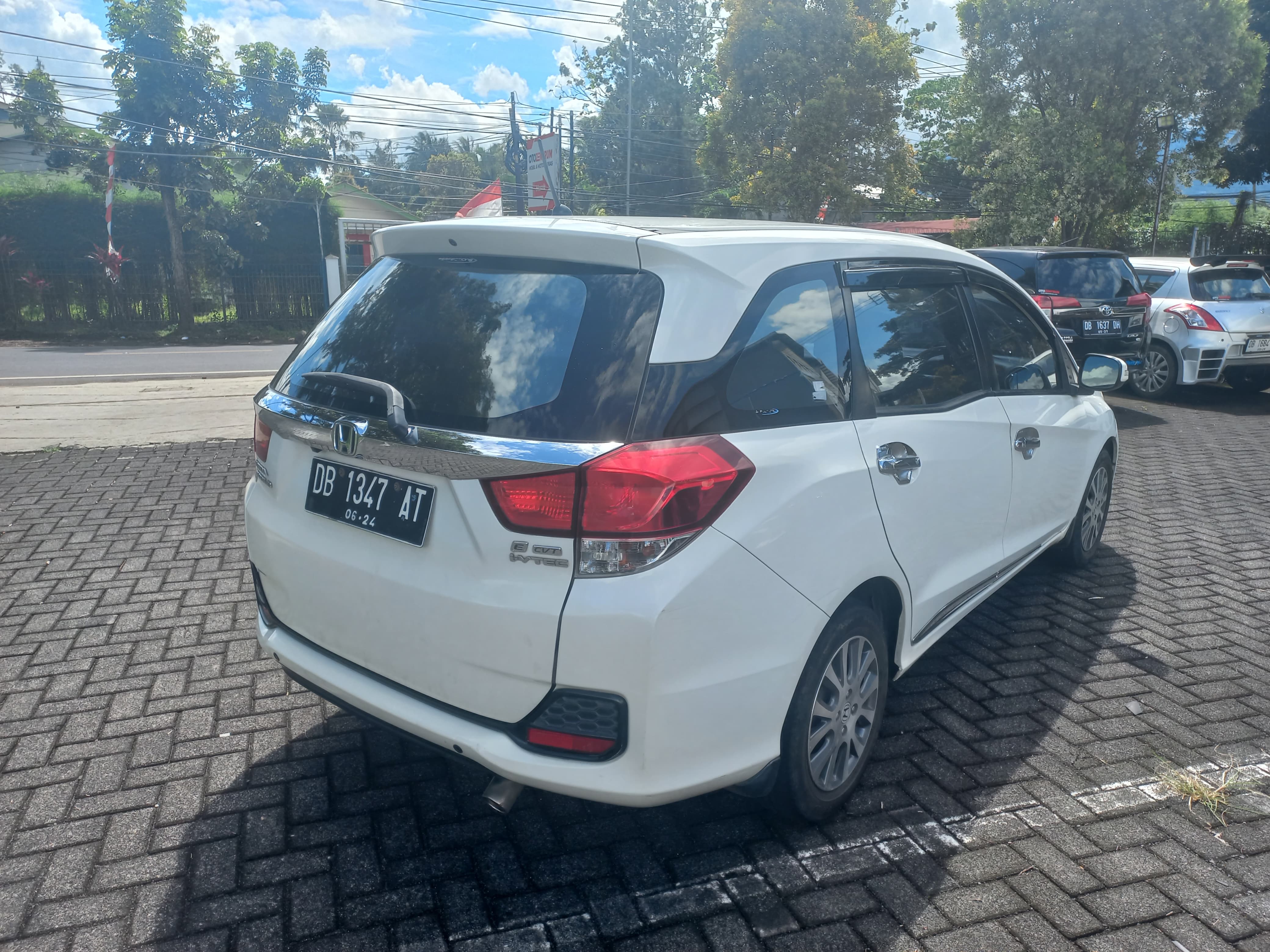 gambar besar 2