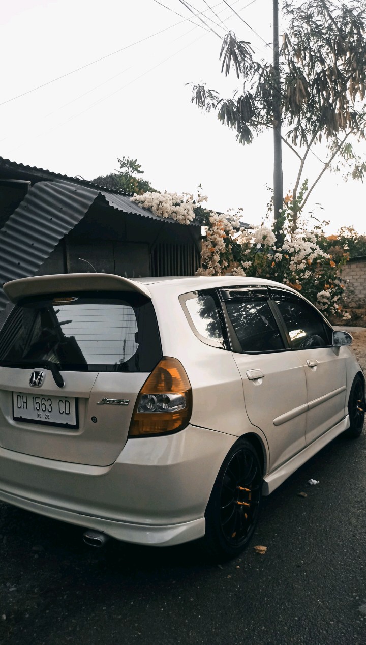 gambar besar 2