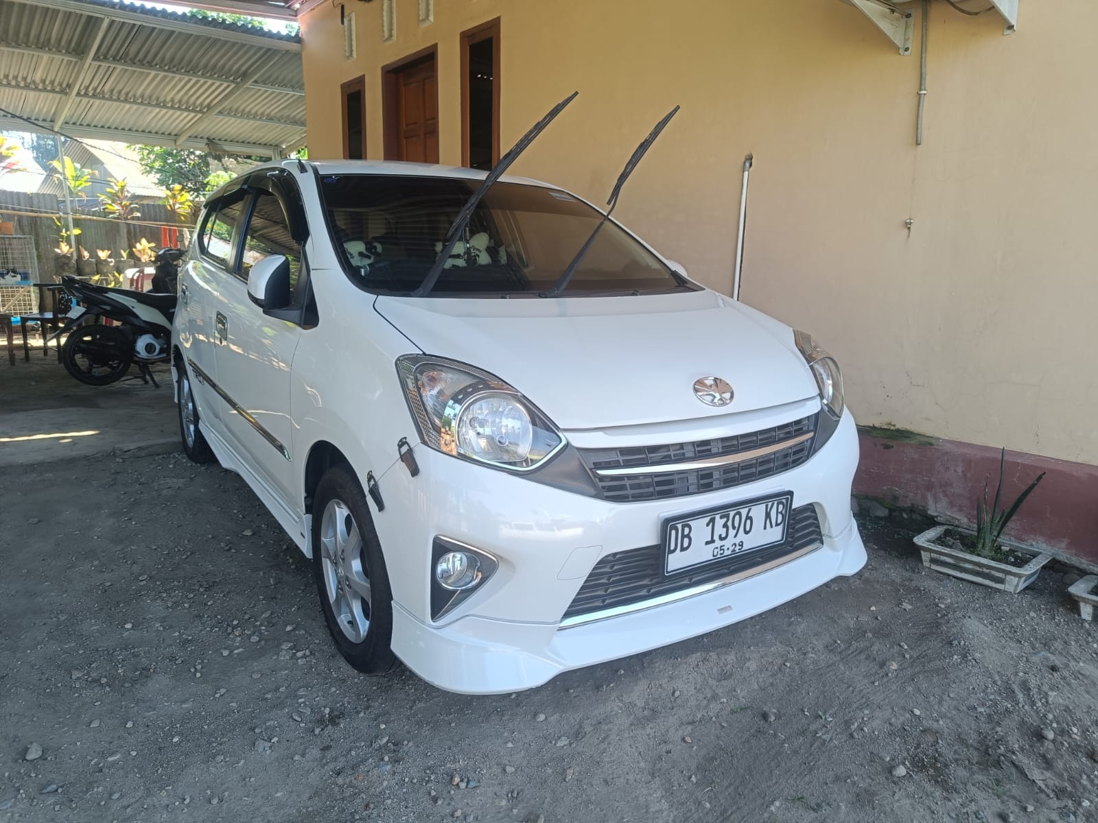 gambar besar 4