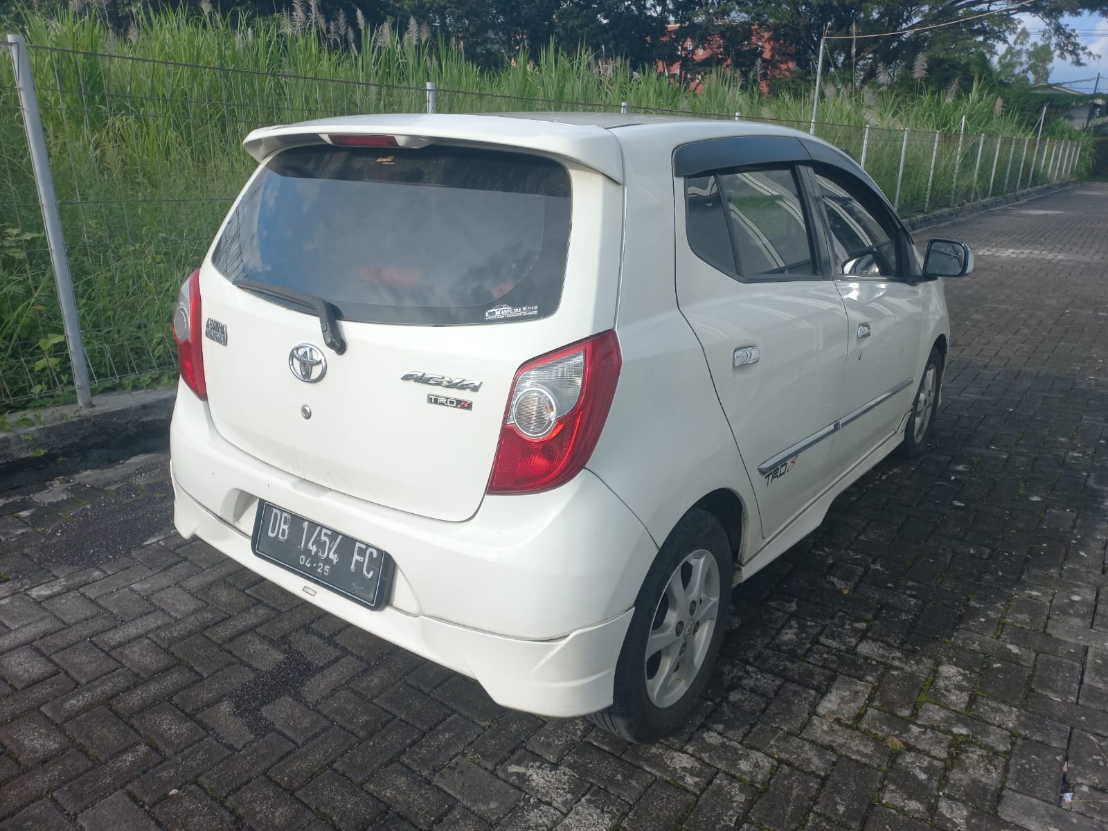 gambar besar 5