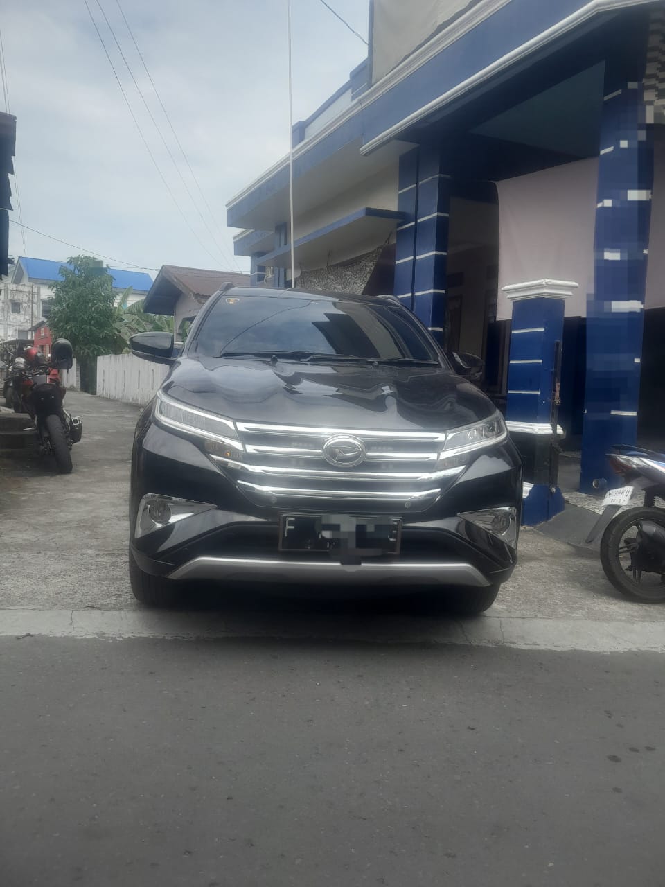 DAIHATSU TERRIOS 1.5 R A/T - KOTA TERNATE