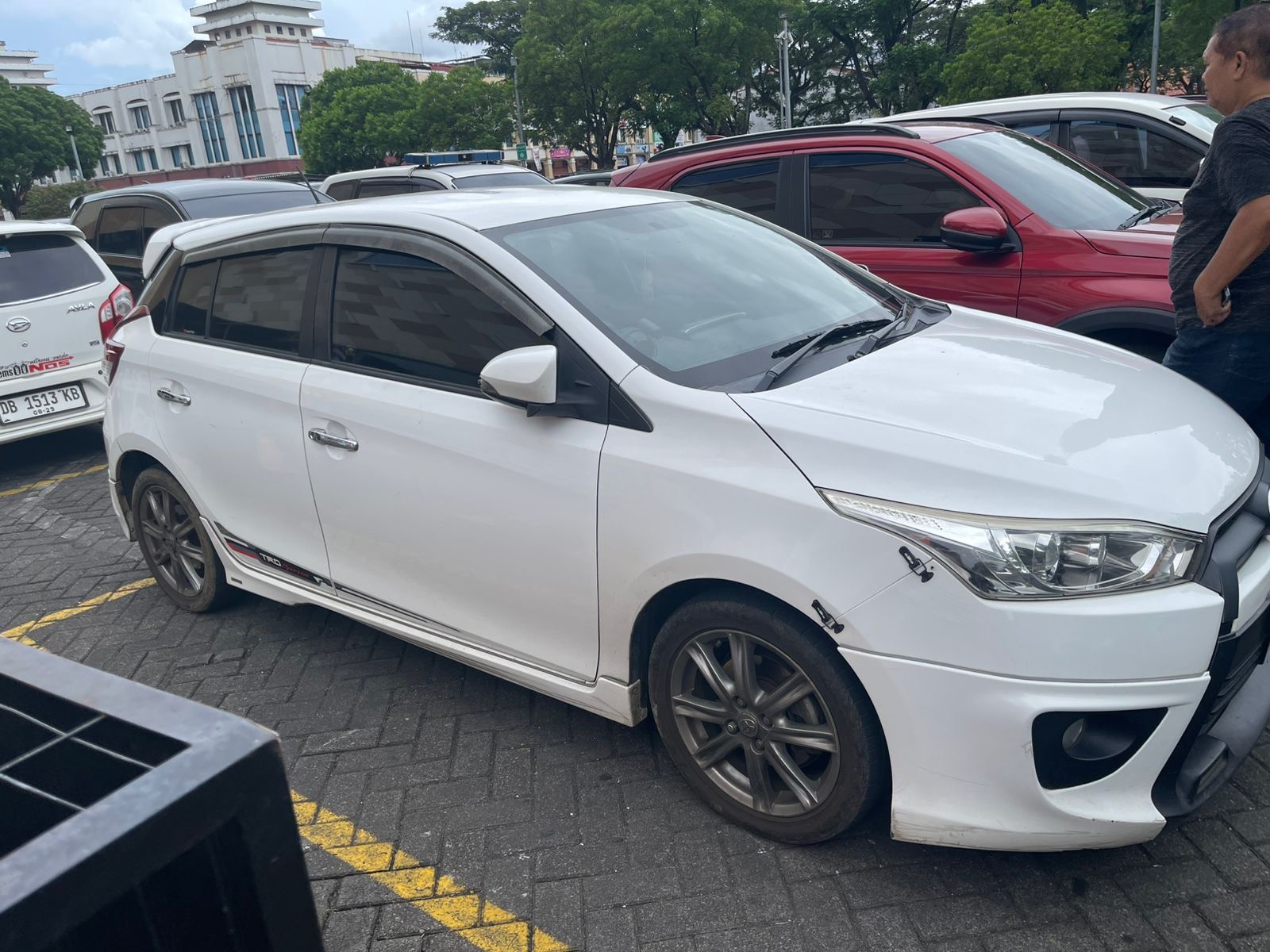 gambar besar 2