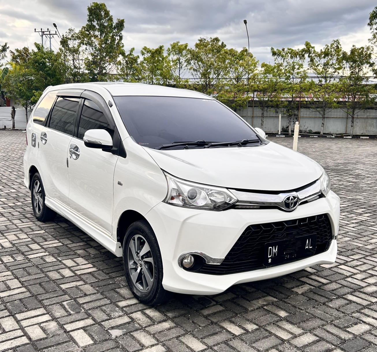 gambar besar 2