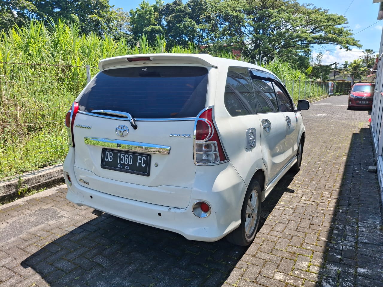gambar besar 4