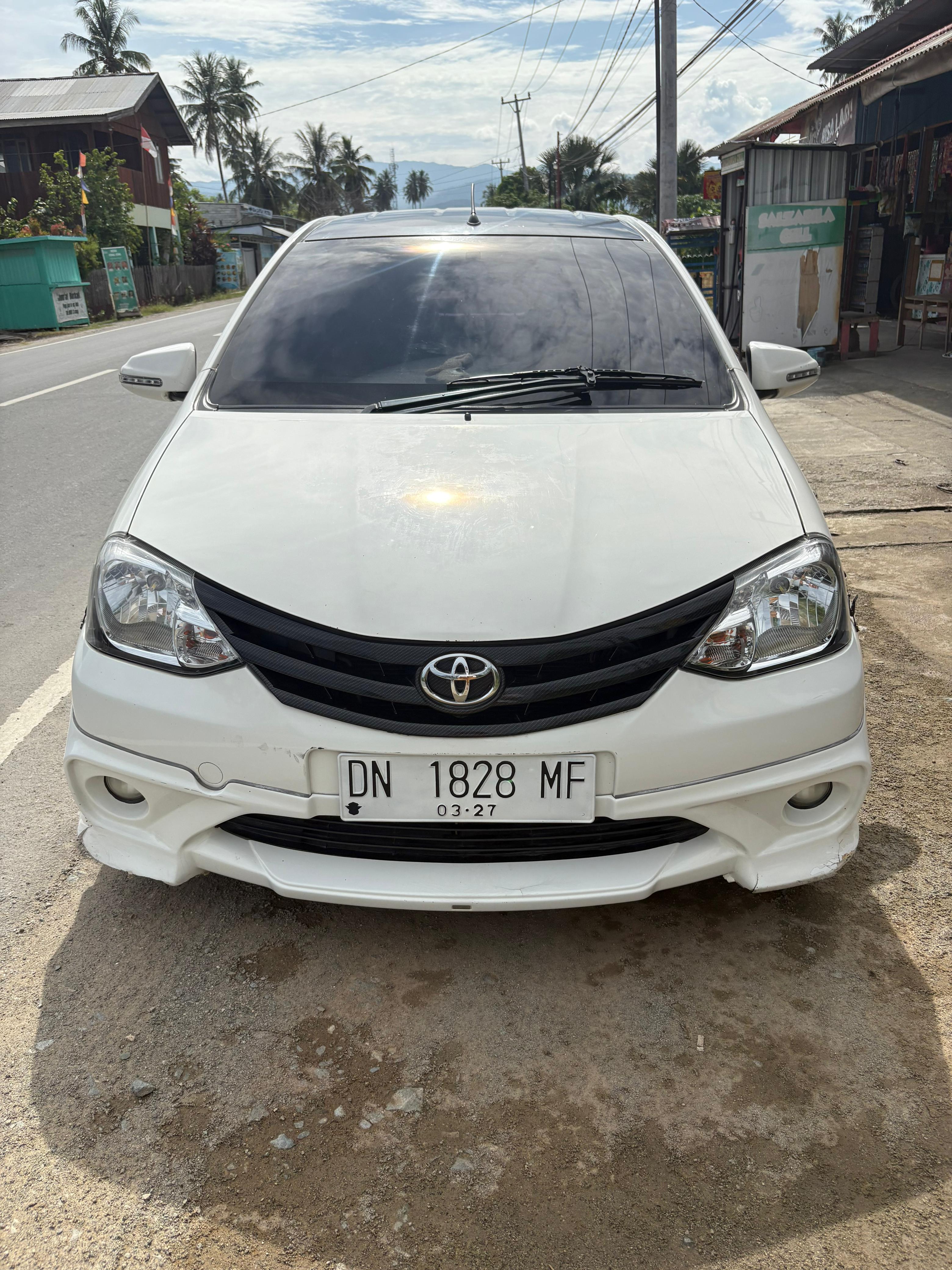 TOYOTA ETIOS 2013