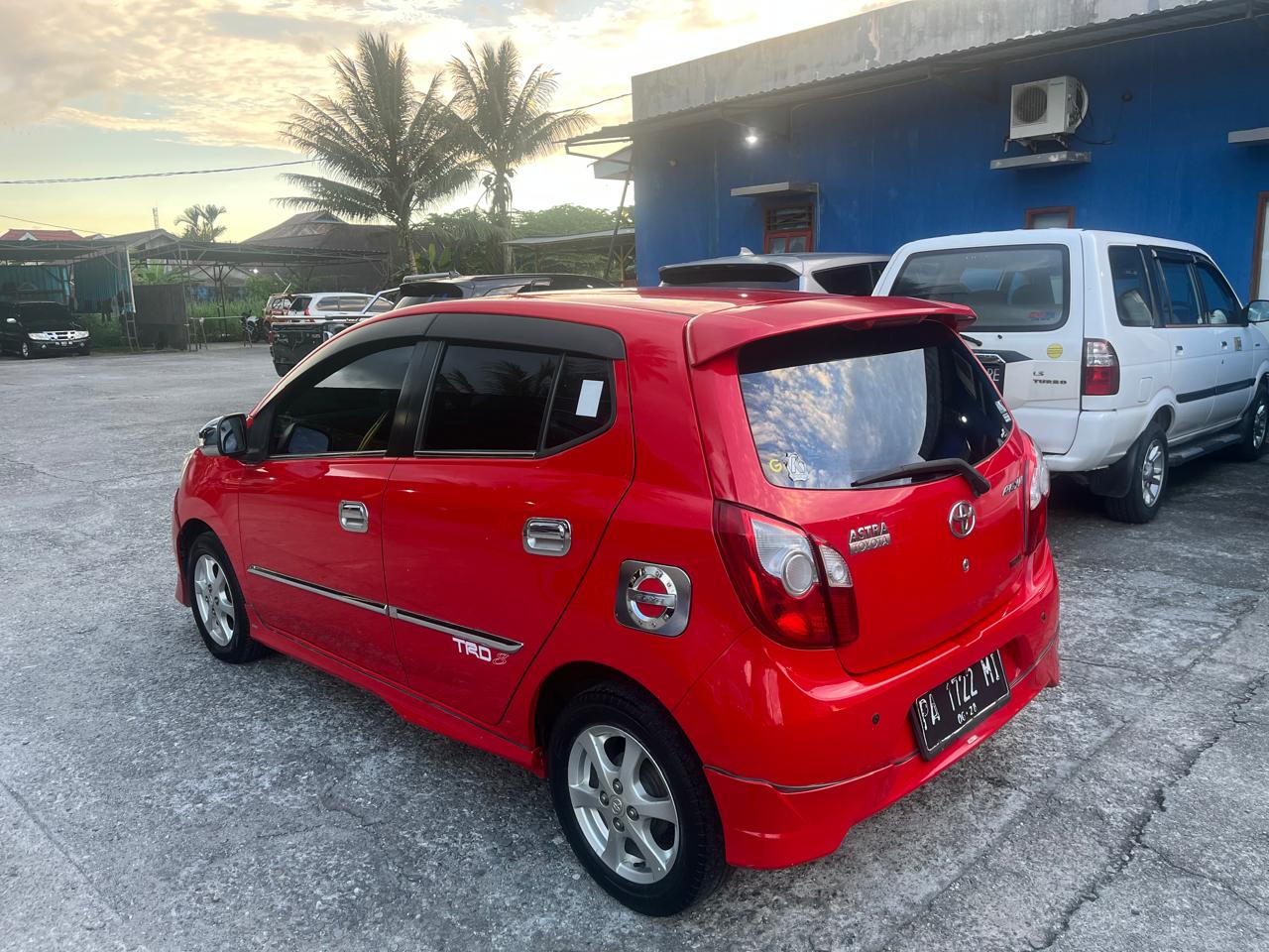 gambar besar 2