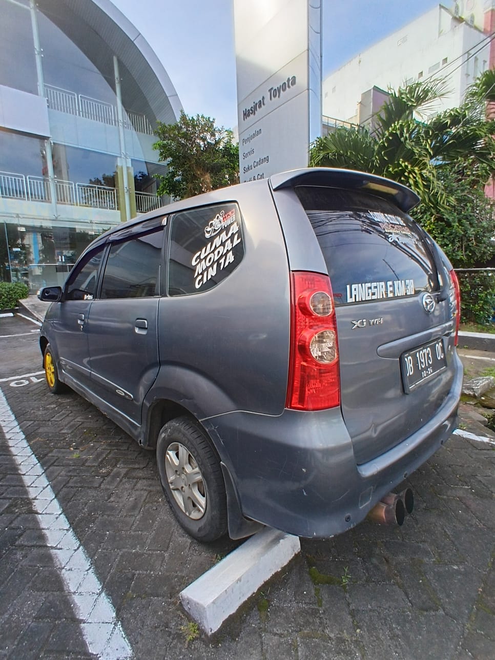gambar besar 4