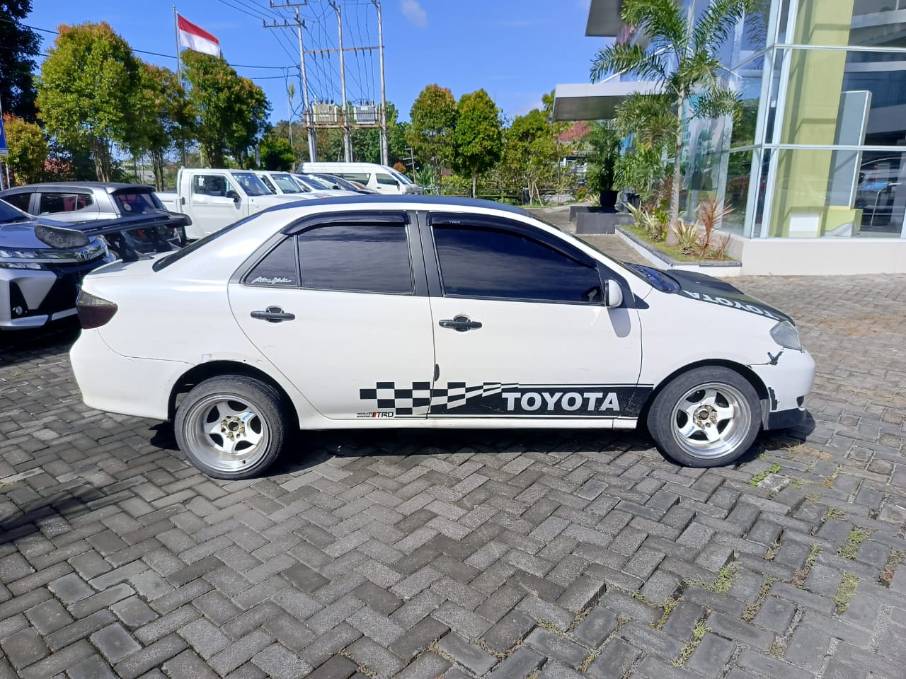 gambar besar 4