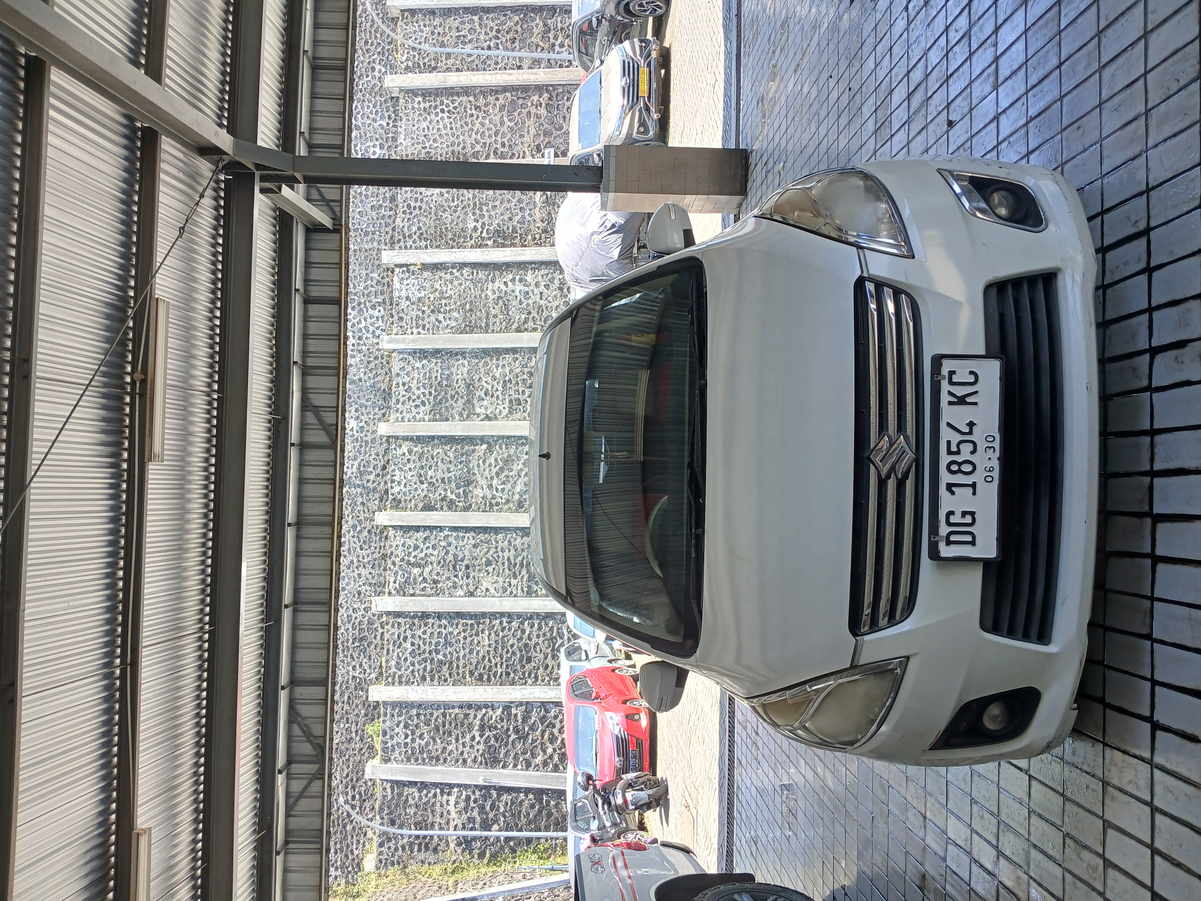 SUZUIKI ERTIGA 1.3 GX M/T