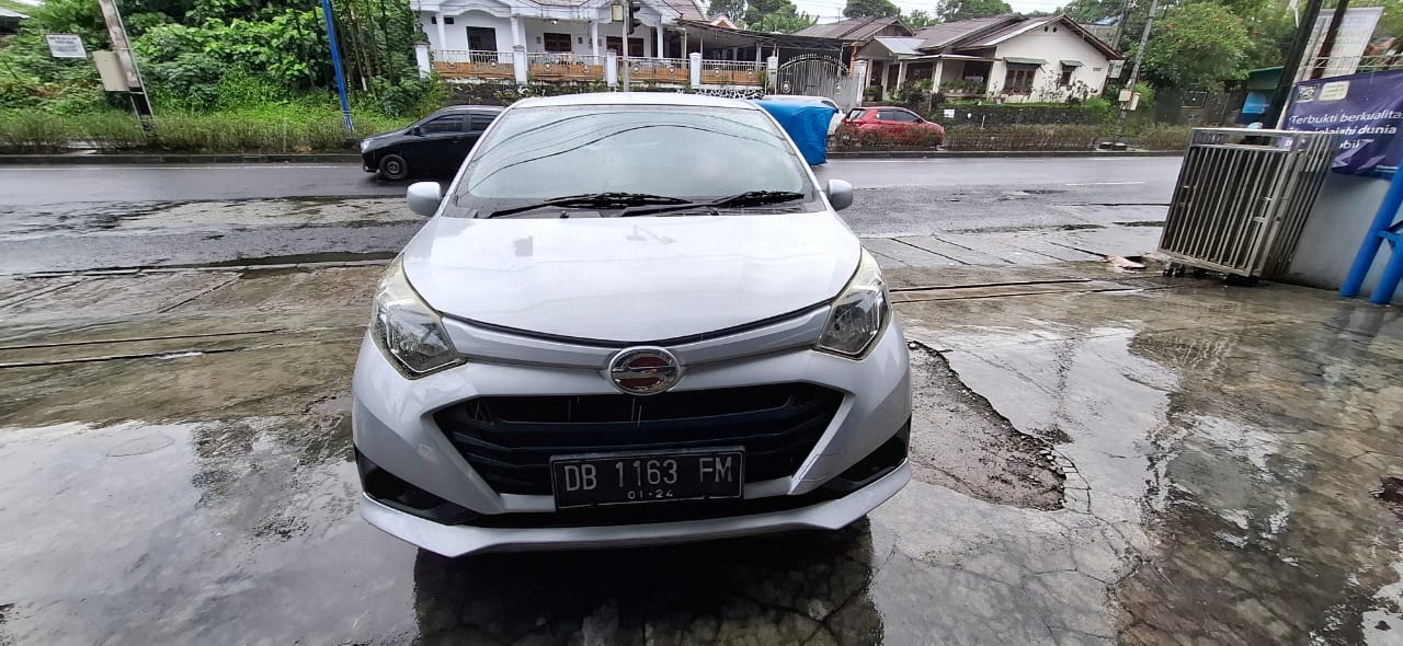 DAIHATSU SIGRA 1.0 M MT