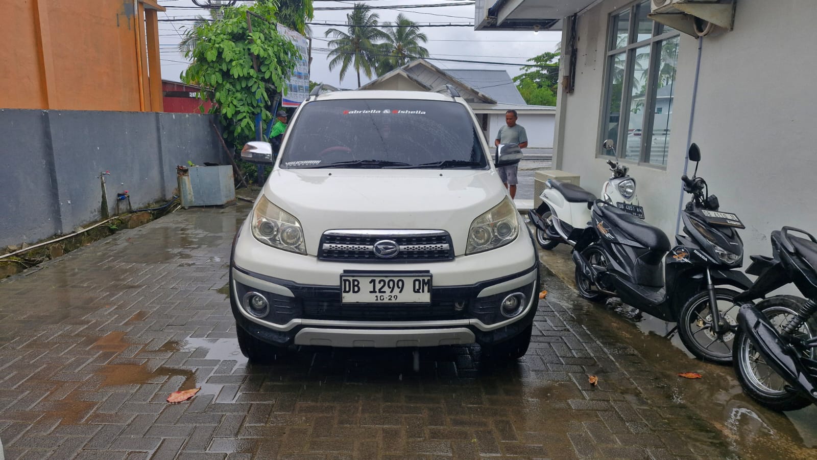 DAIHATSU TERIOS TX 2013