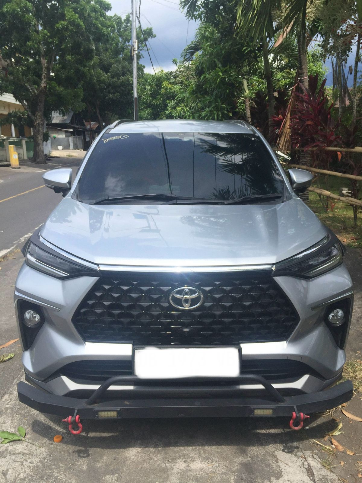 VELOZ Q CVT 2023 ISTIMEWA