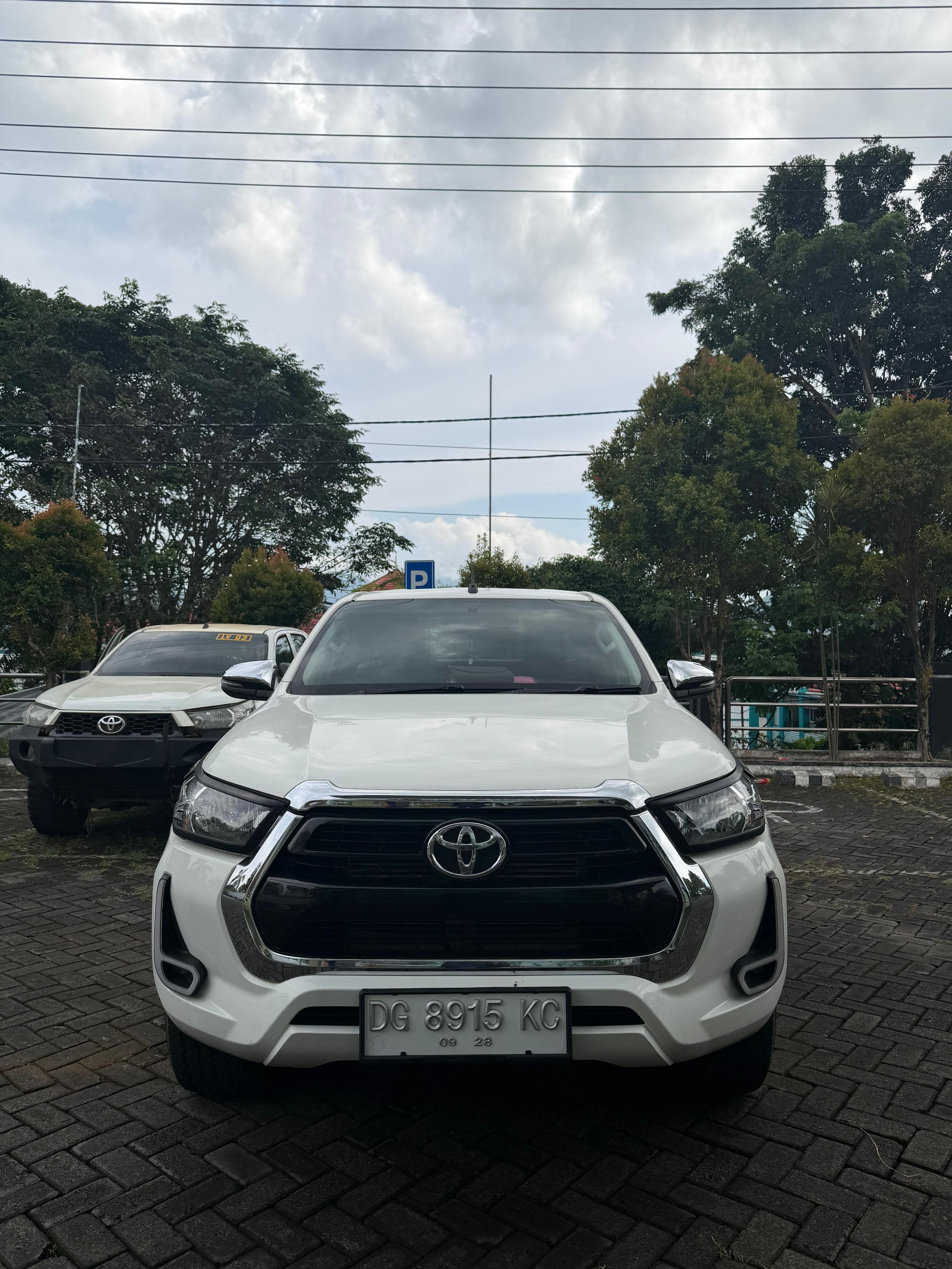 HILUX D CAB 2.4 G M/T DRSEL - KOTA TERNATE