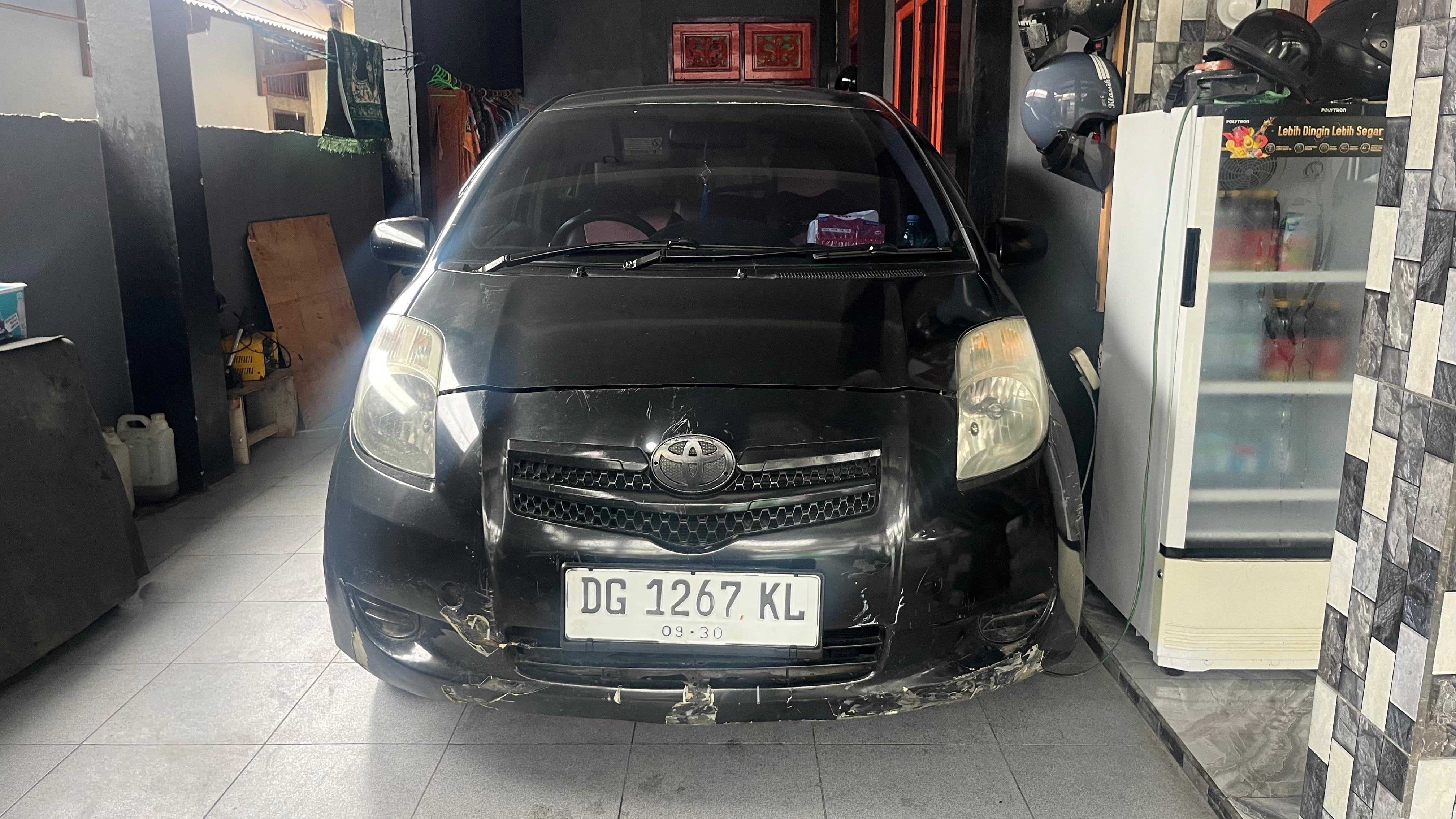TOYOTA YARIS 1.5 E MT - KOTA TERNATE