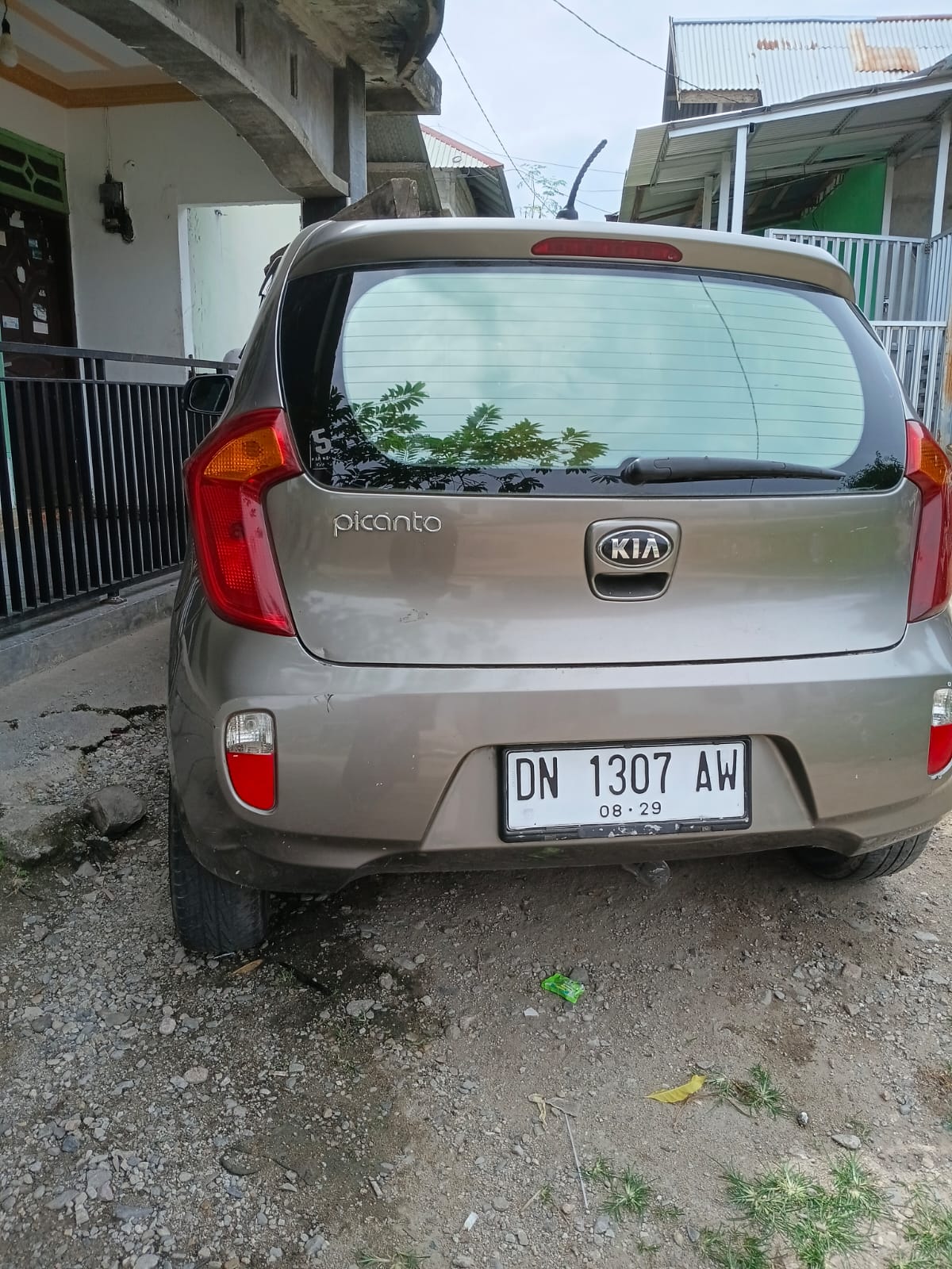 gambar besar 2