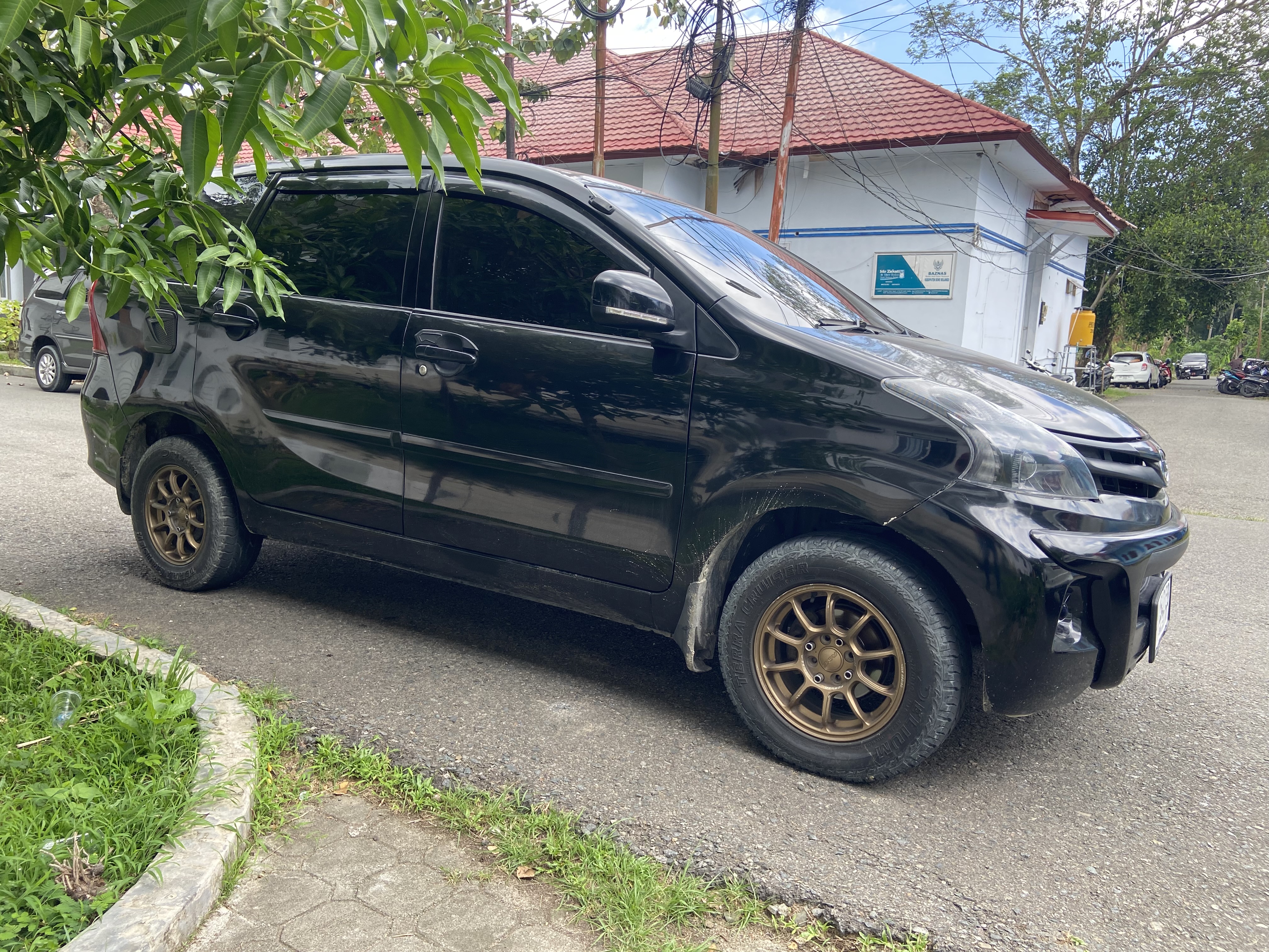 gambar besar 3