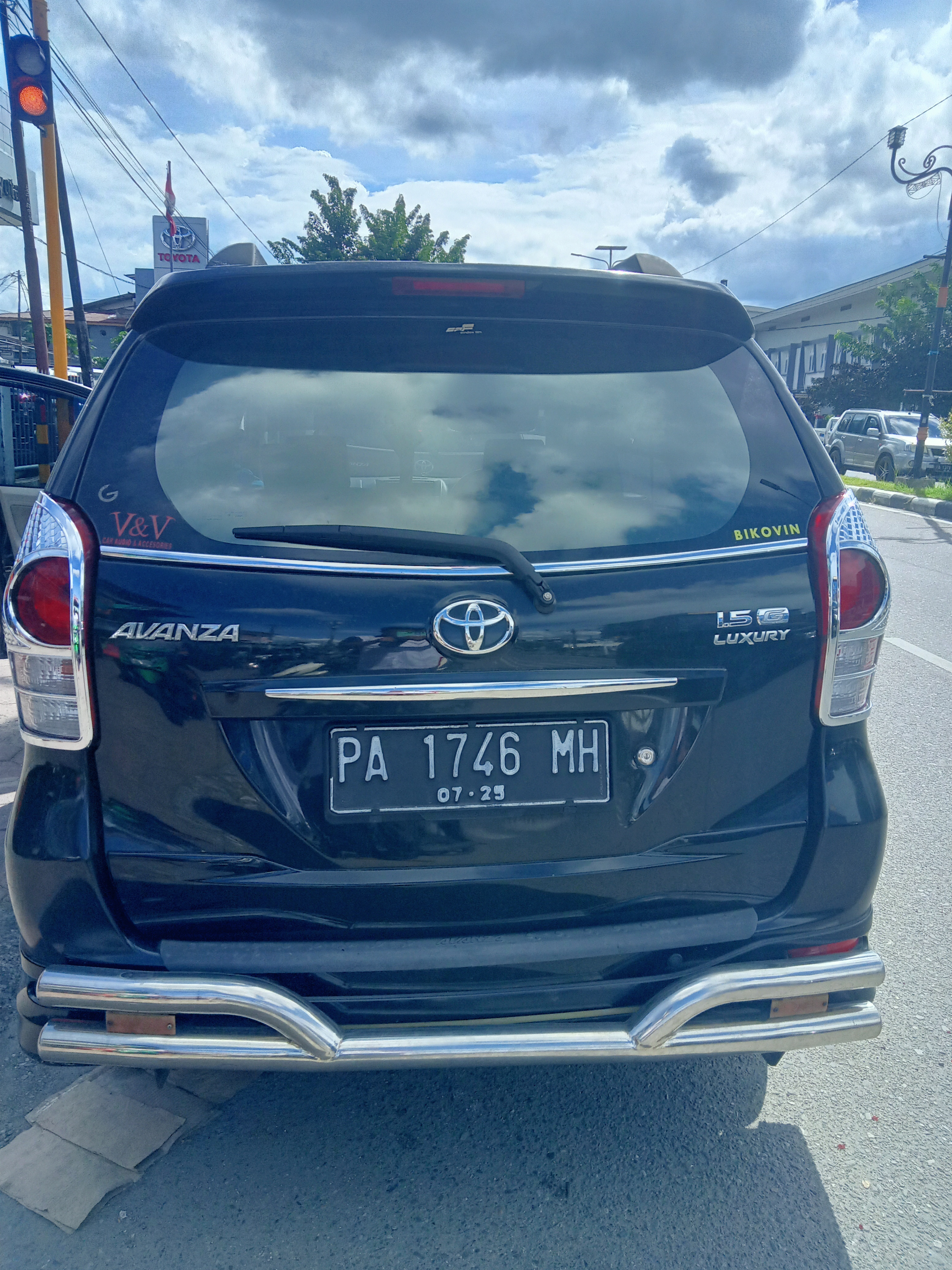 gambar besar 6