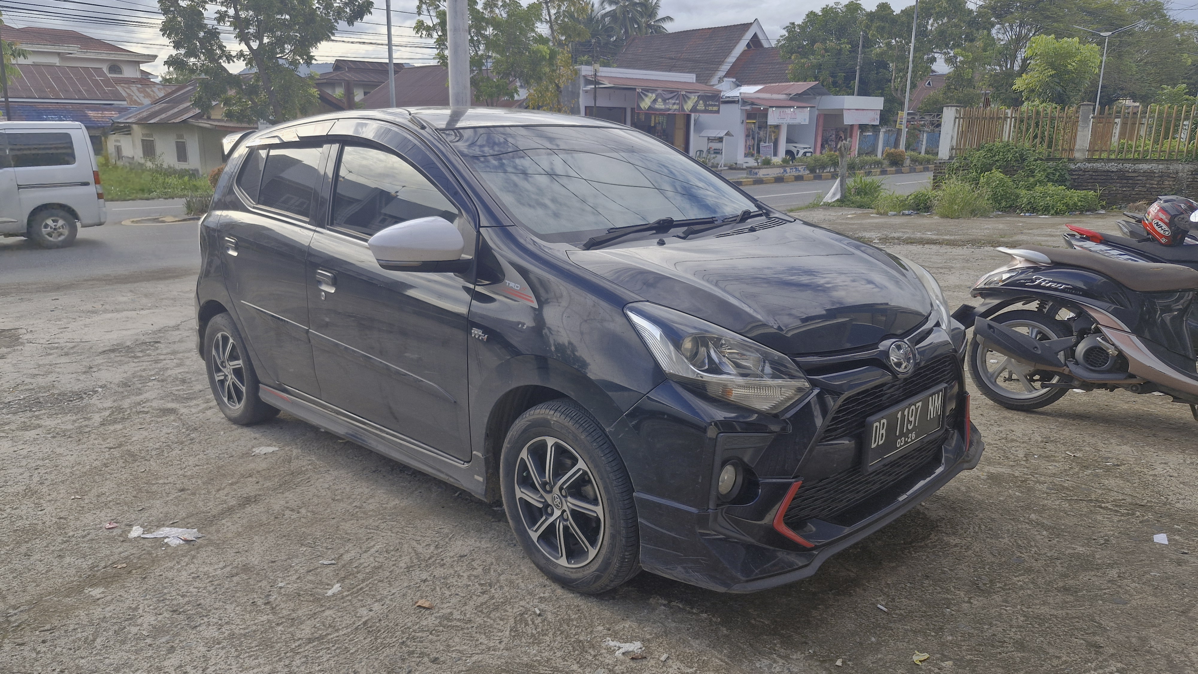 gambar besar 6