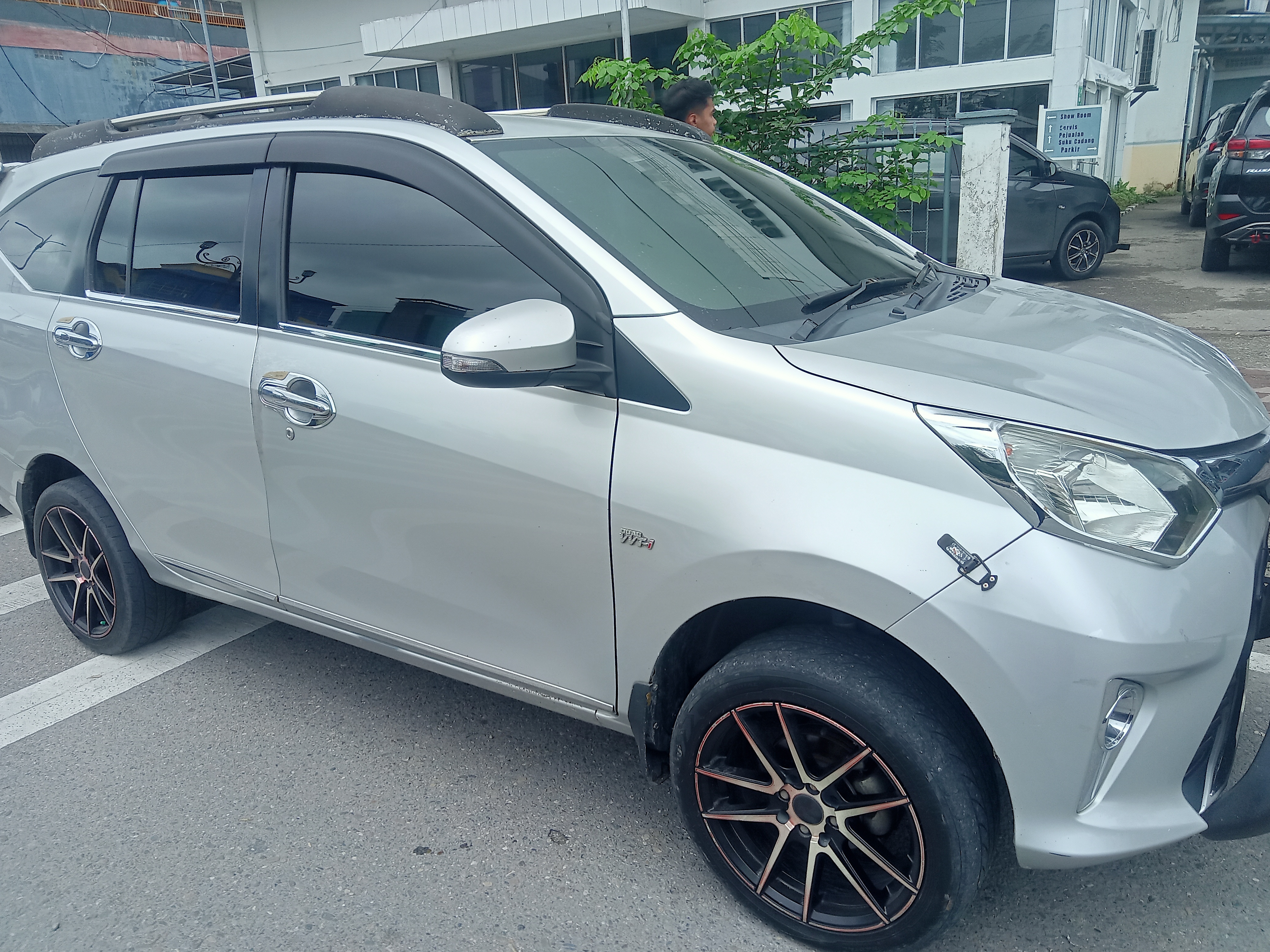 gambar besar 2