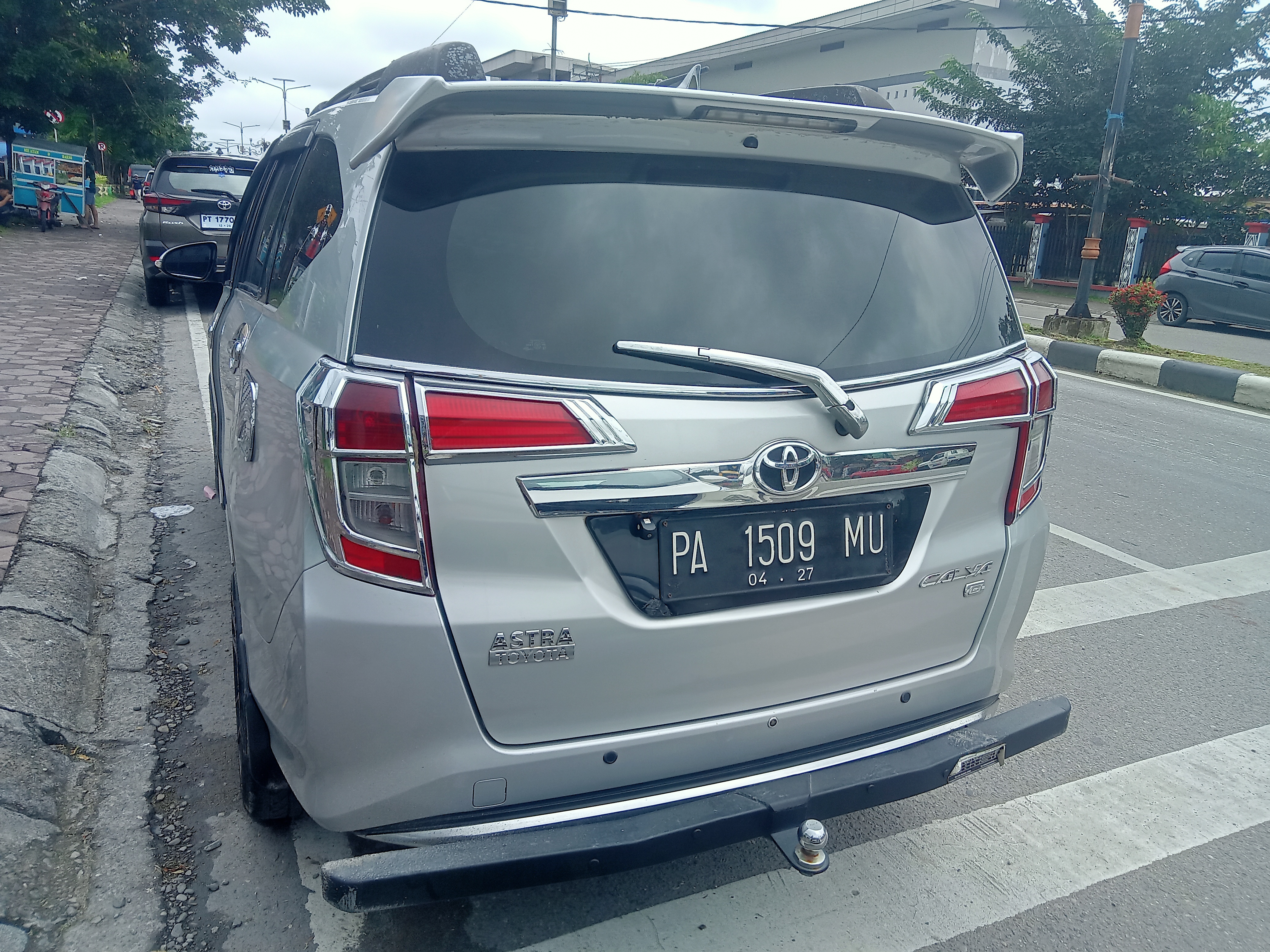 gambar besar 3
