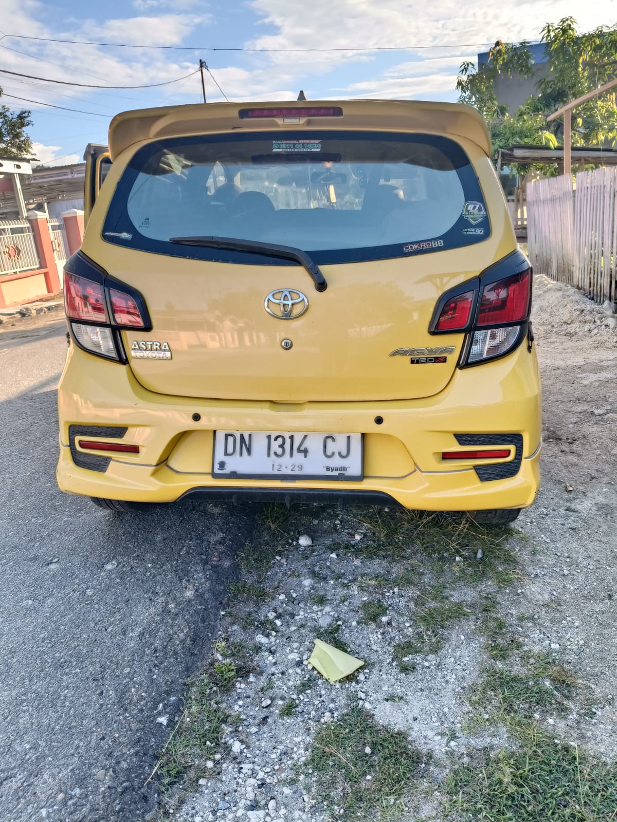 gambar besar 2