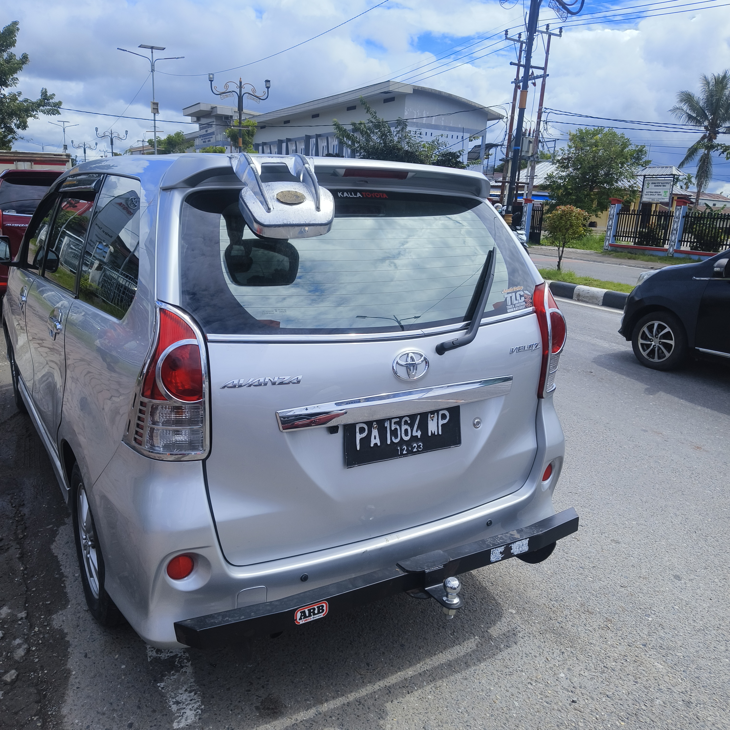 gambar besar 3