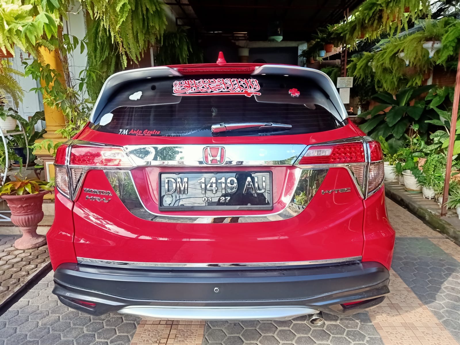 gambar besar 2