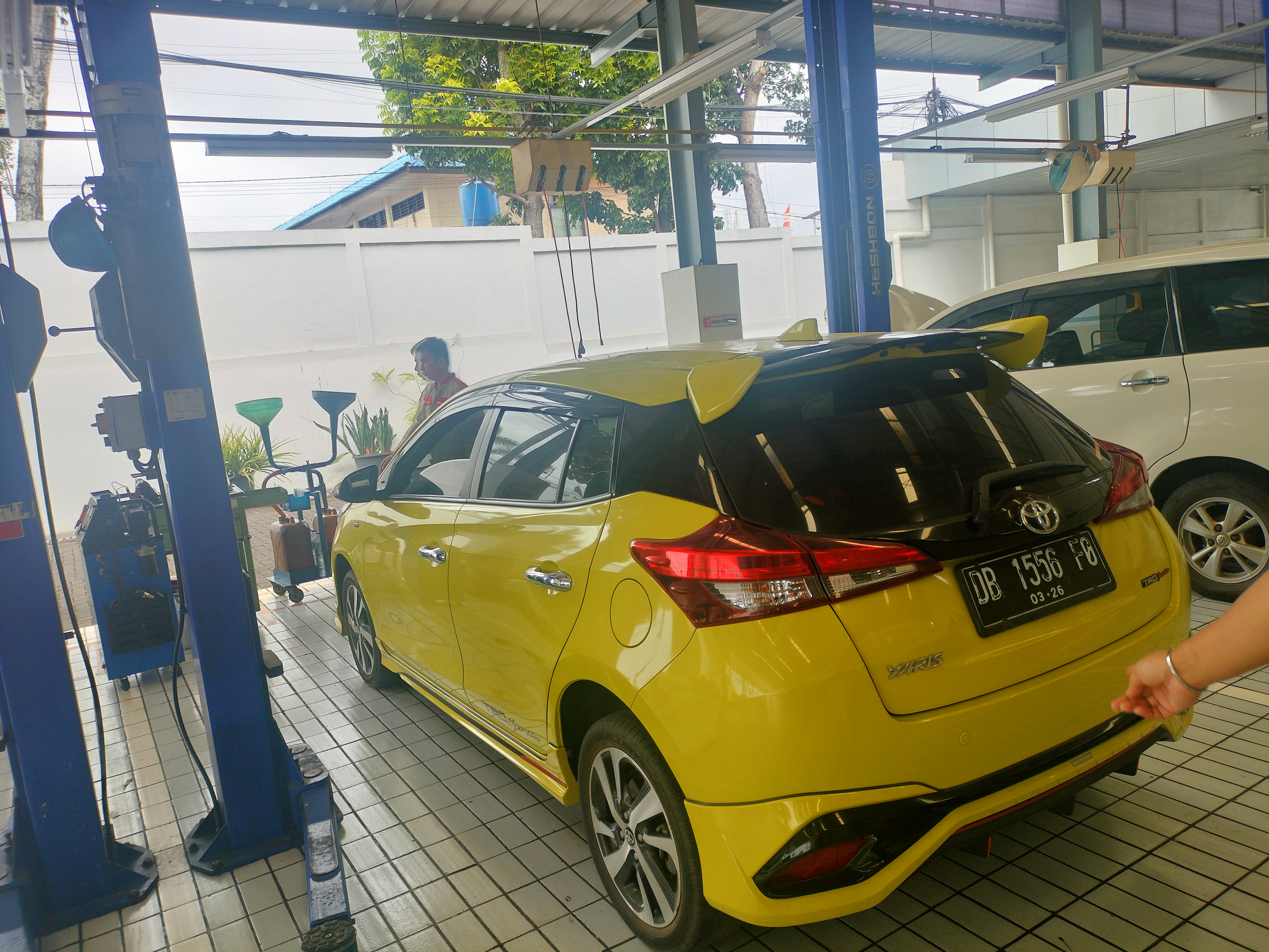 gambar besar 2