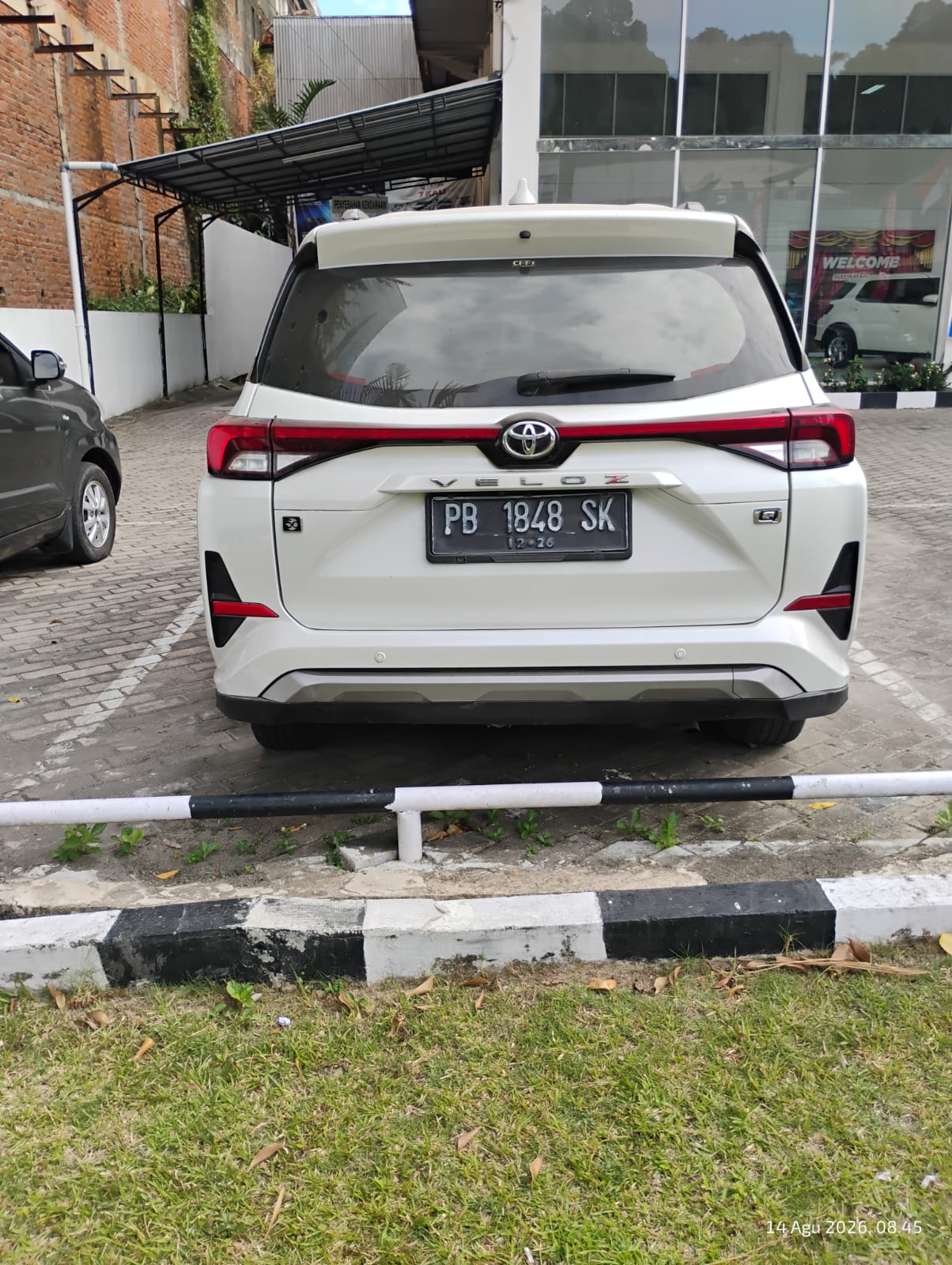 gambar besar 3
