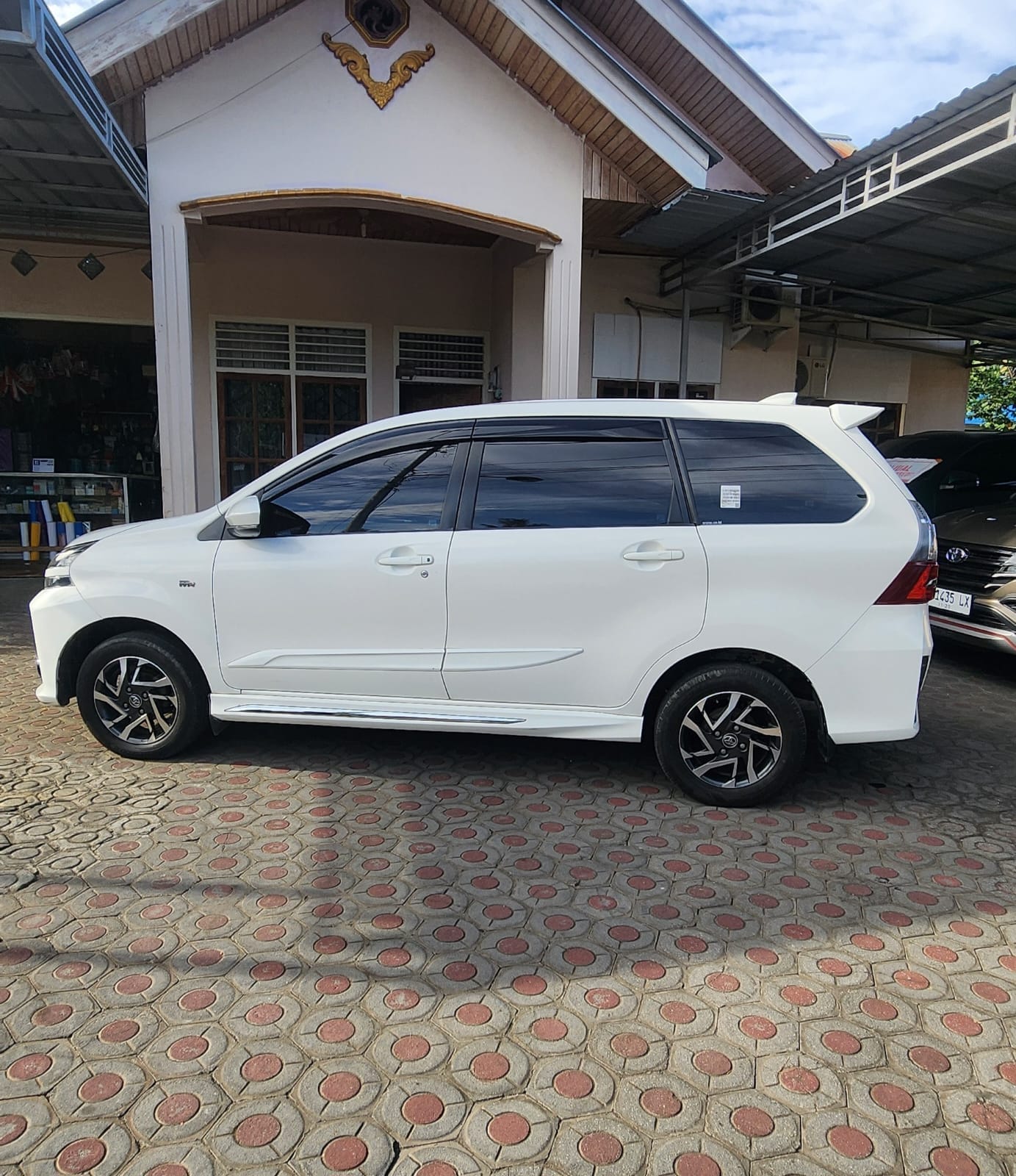 gambar besar 3