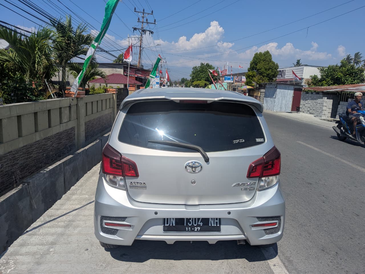 gambar besar 2