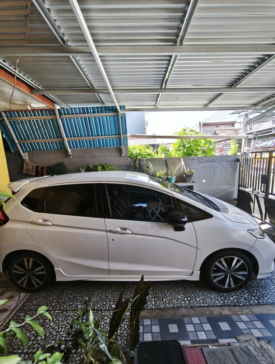 gambar besar 2