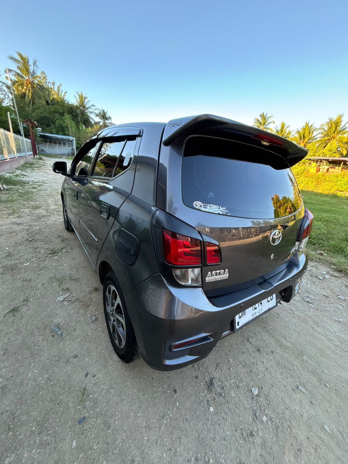 gambar besar 9