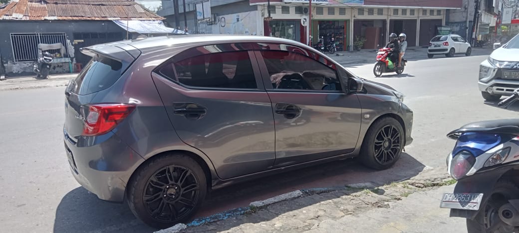 Mobil bekas berkuakitas