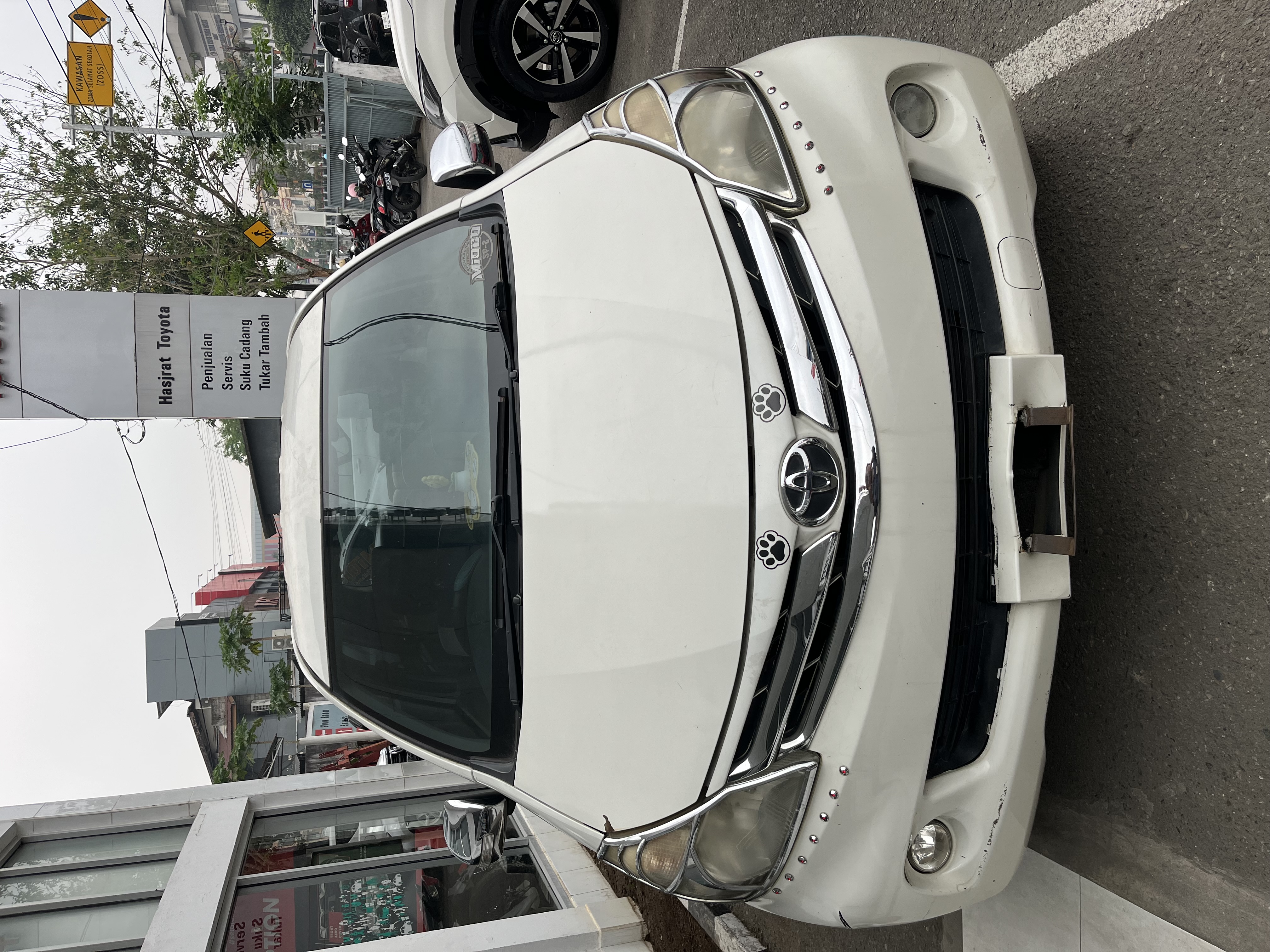 Lelang Avanza 1.3