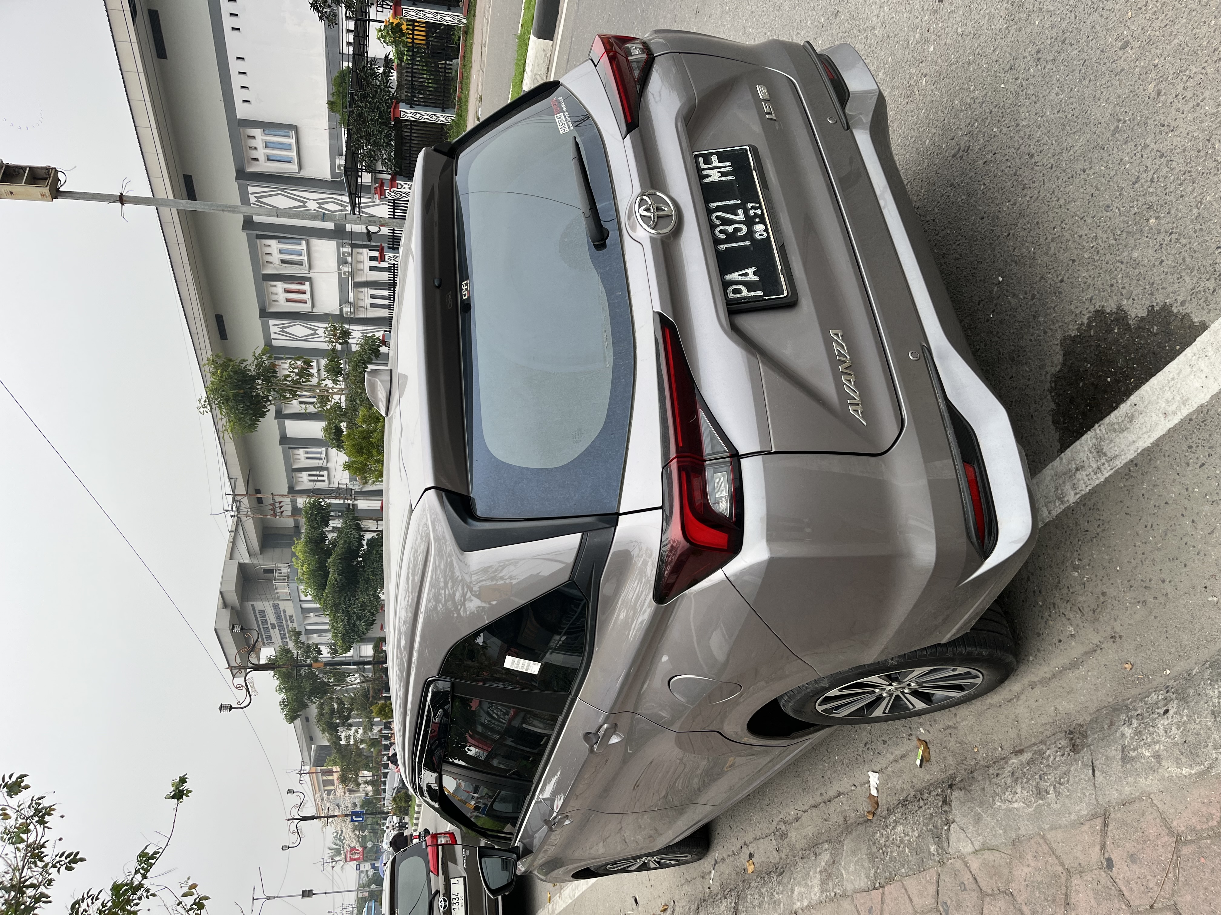 gambar besar 3