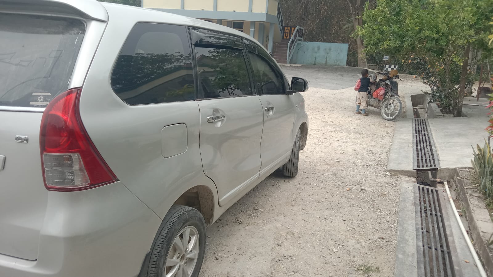 gambar besar 3