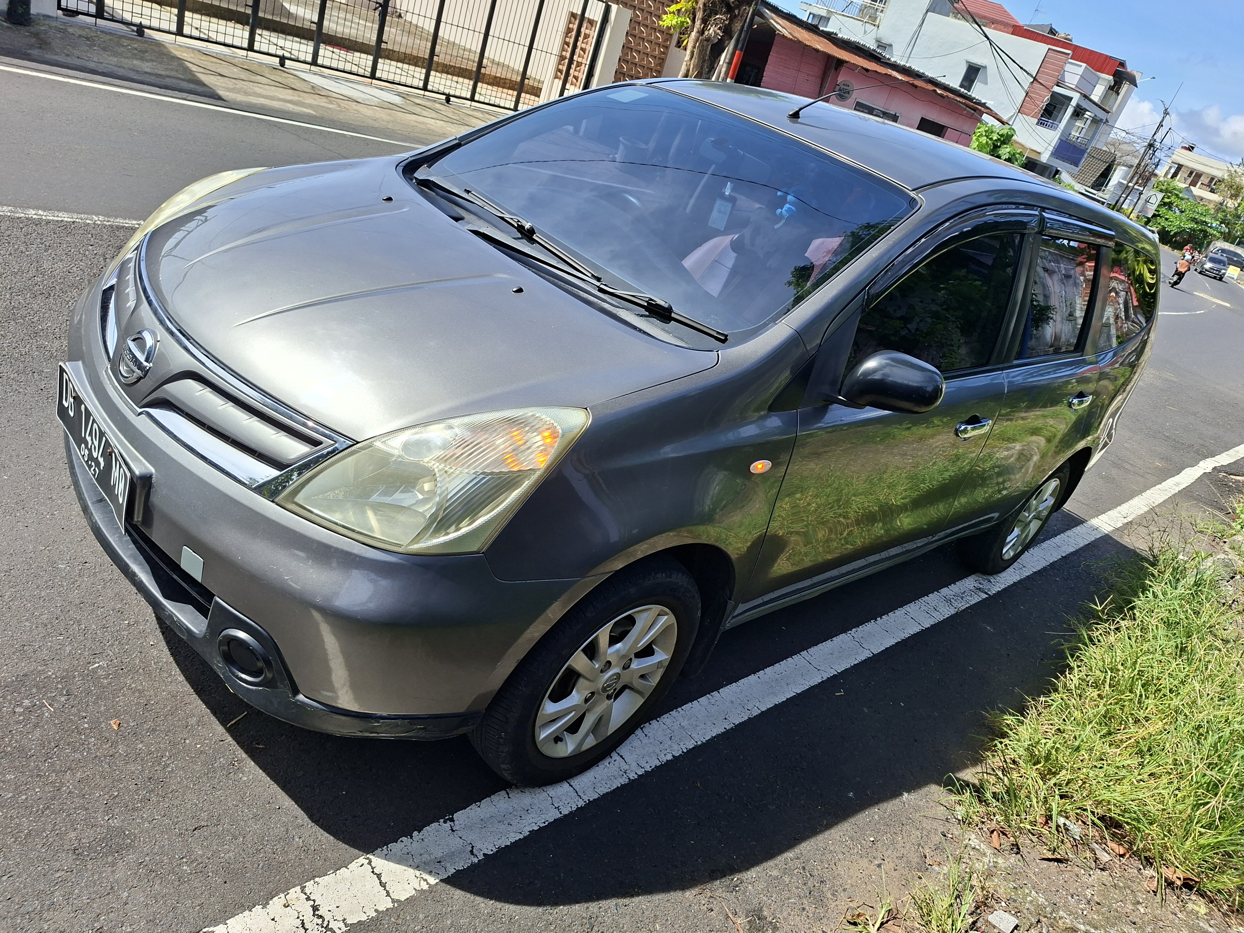Nissan Livina SV 2012