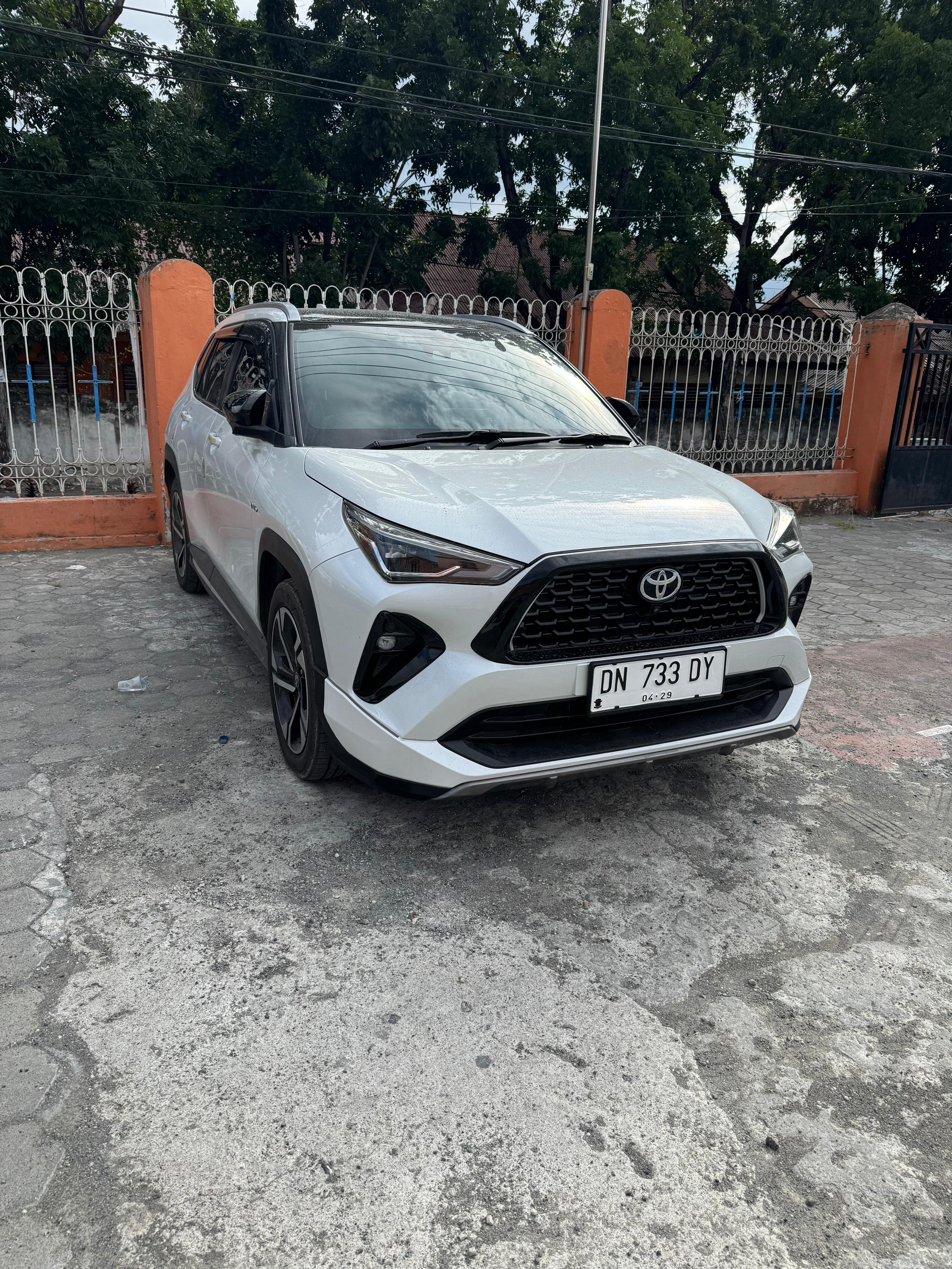 YARIS CROSS HV CVT GR