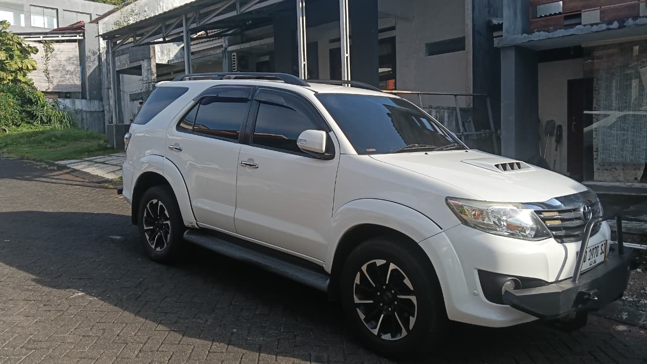 Fortuner 2.4 G A/T Diesel 