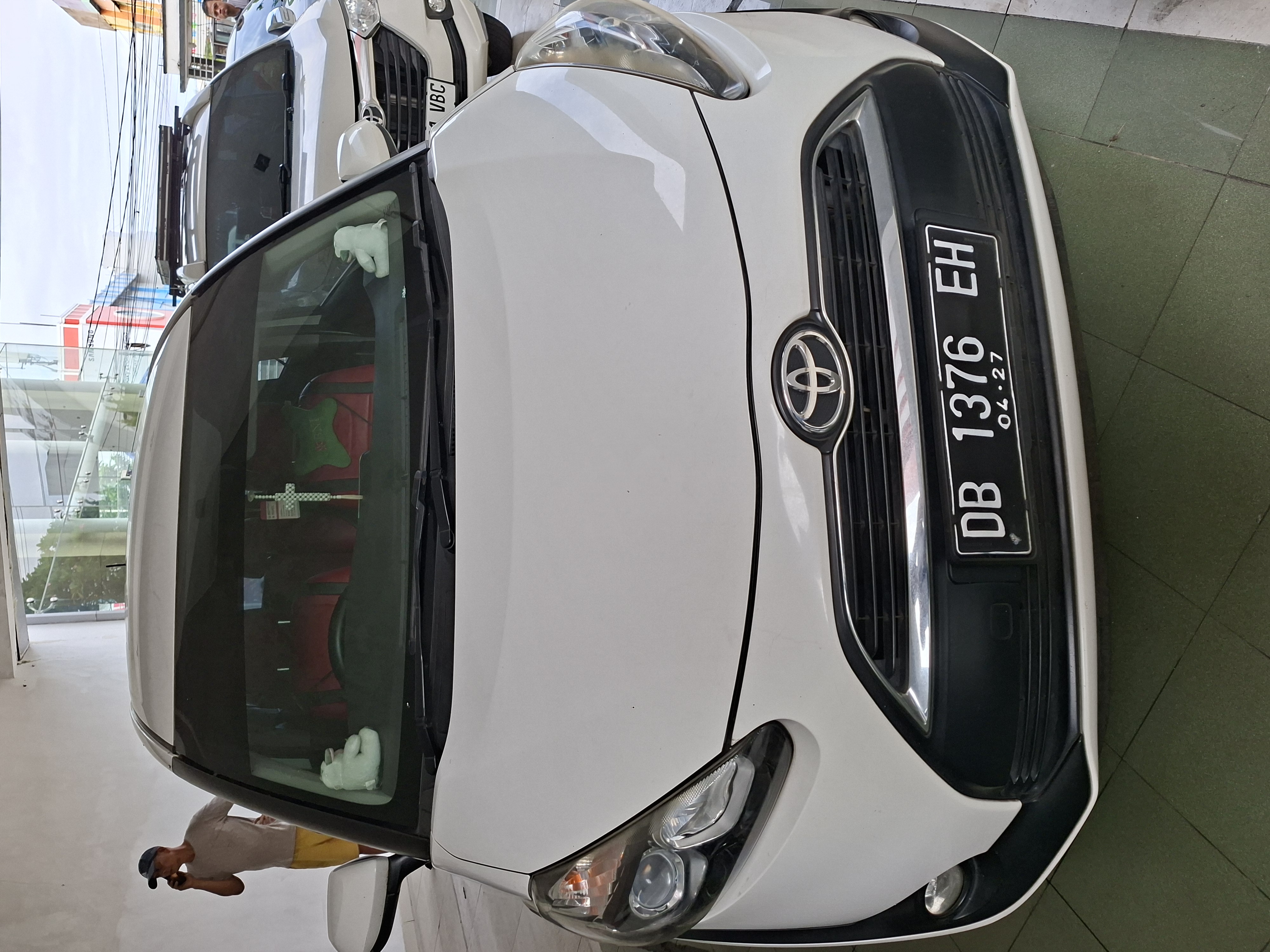 Toyota Sienta V 1.5 Manual