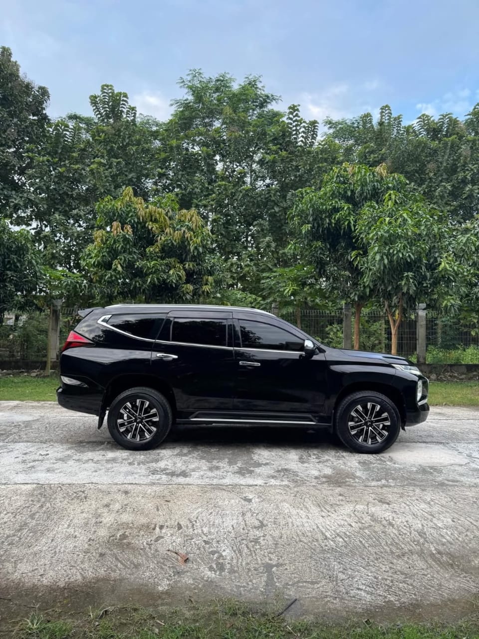 MITSUBHISI PAJERO