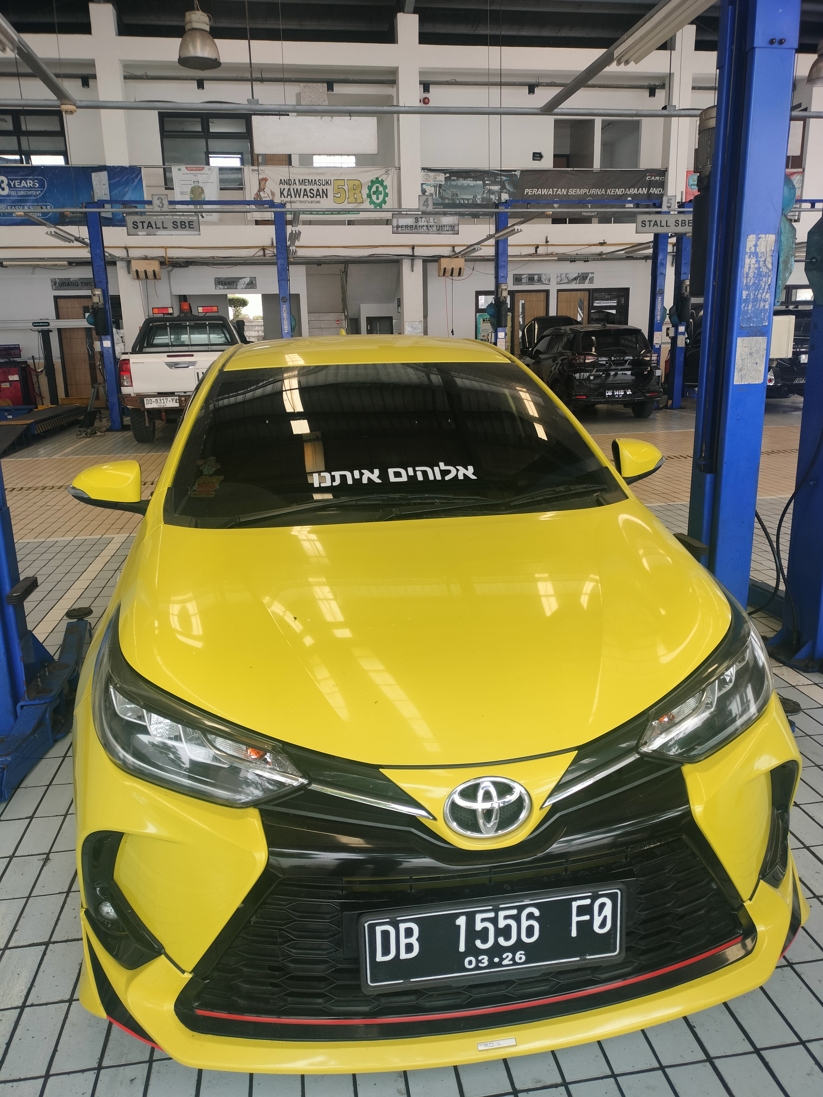 YARIS  1.5 S 