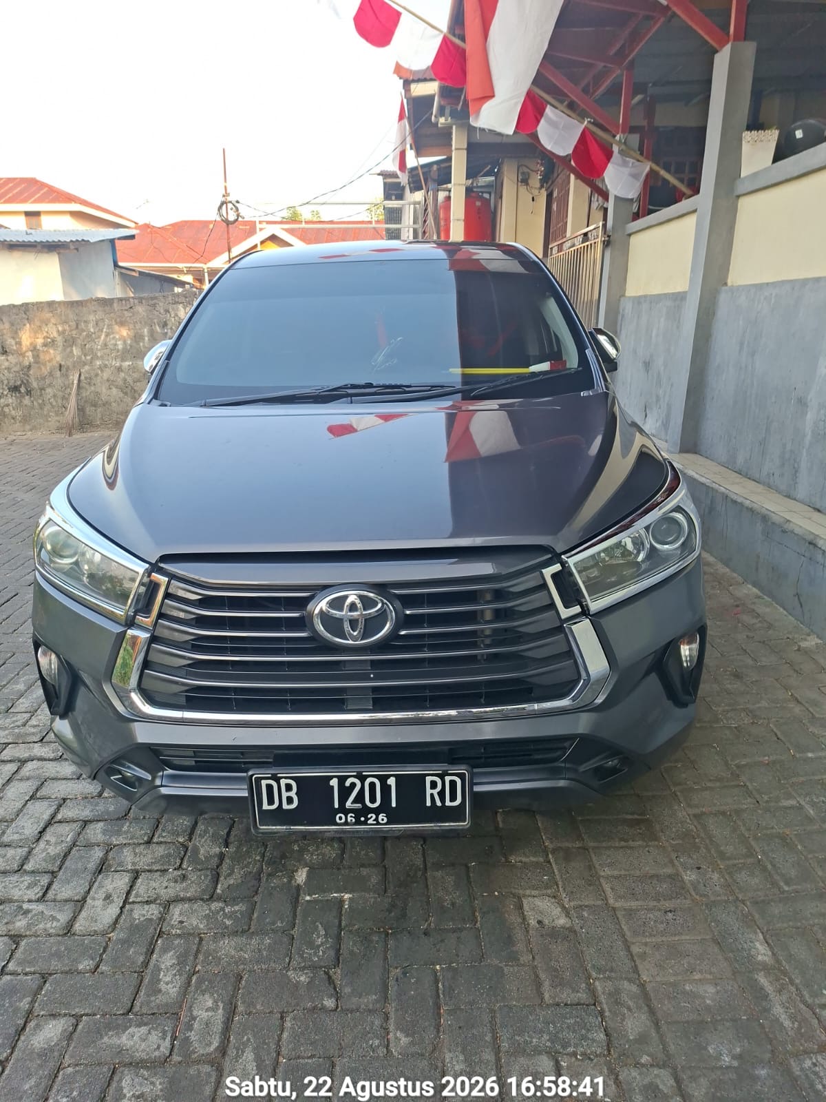 INNOVA 2.0 V MT LUX 2021